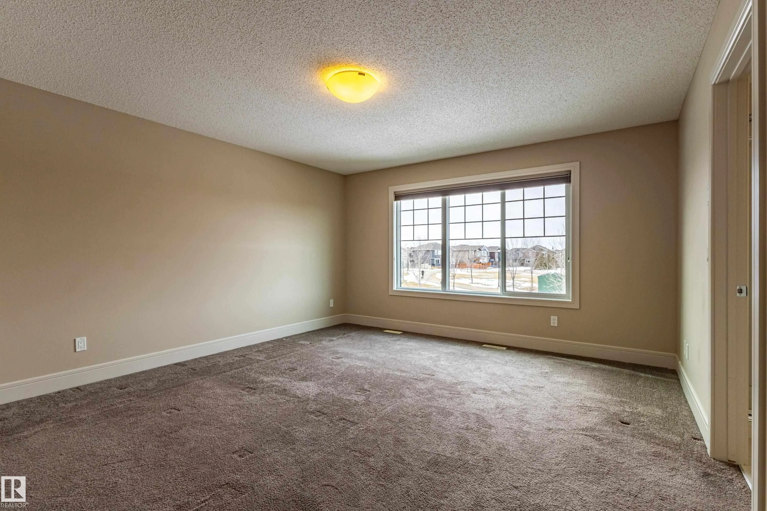 4906 Crabapple Lane