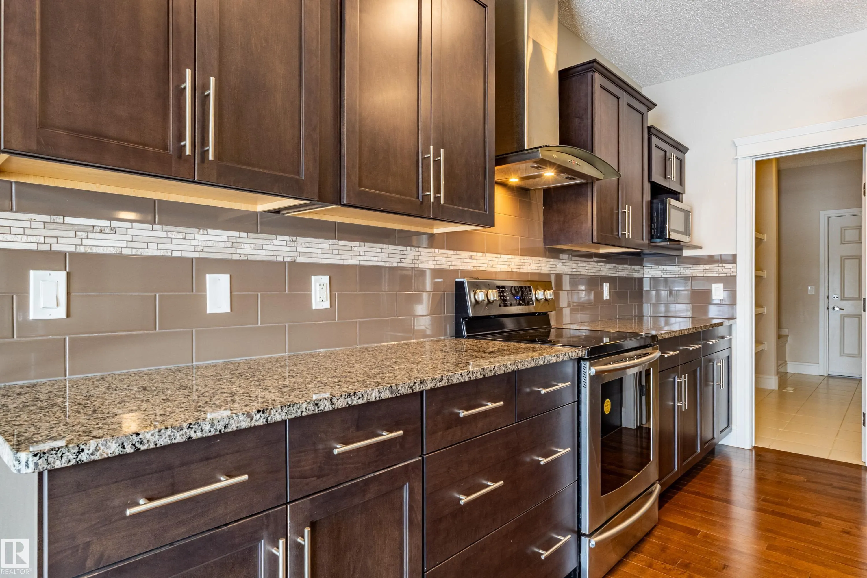 4906 Crabapple Lane