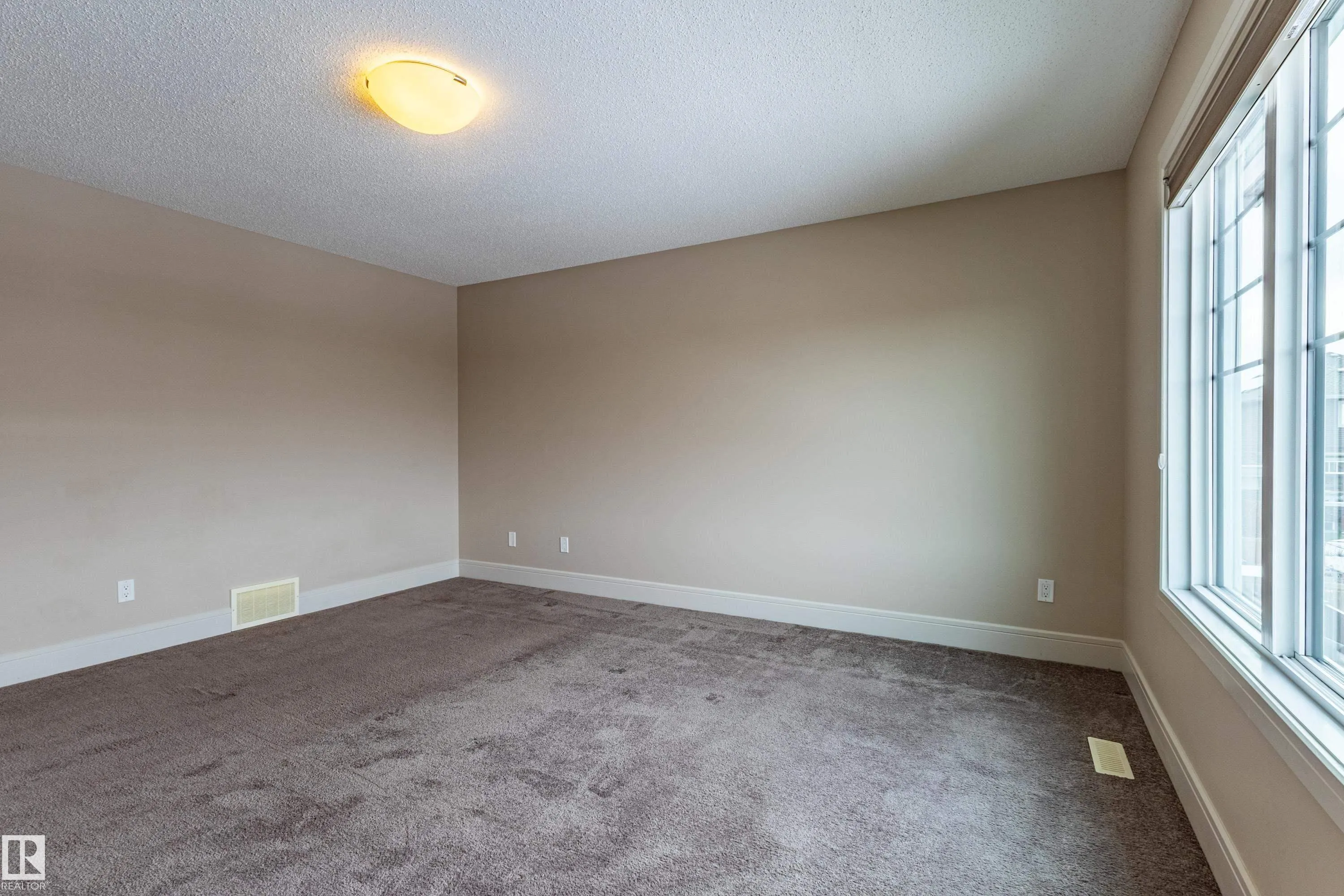 4906 Crabapple Lane