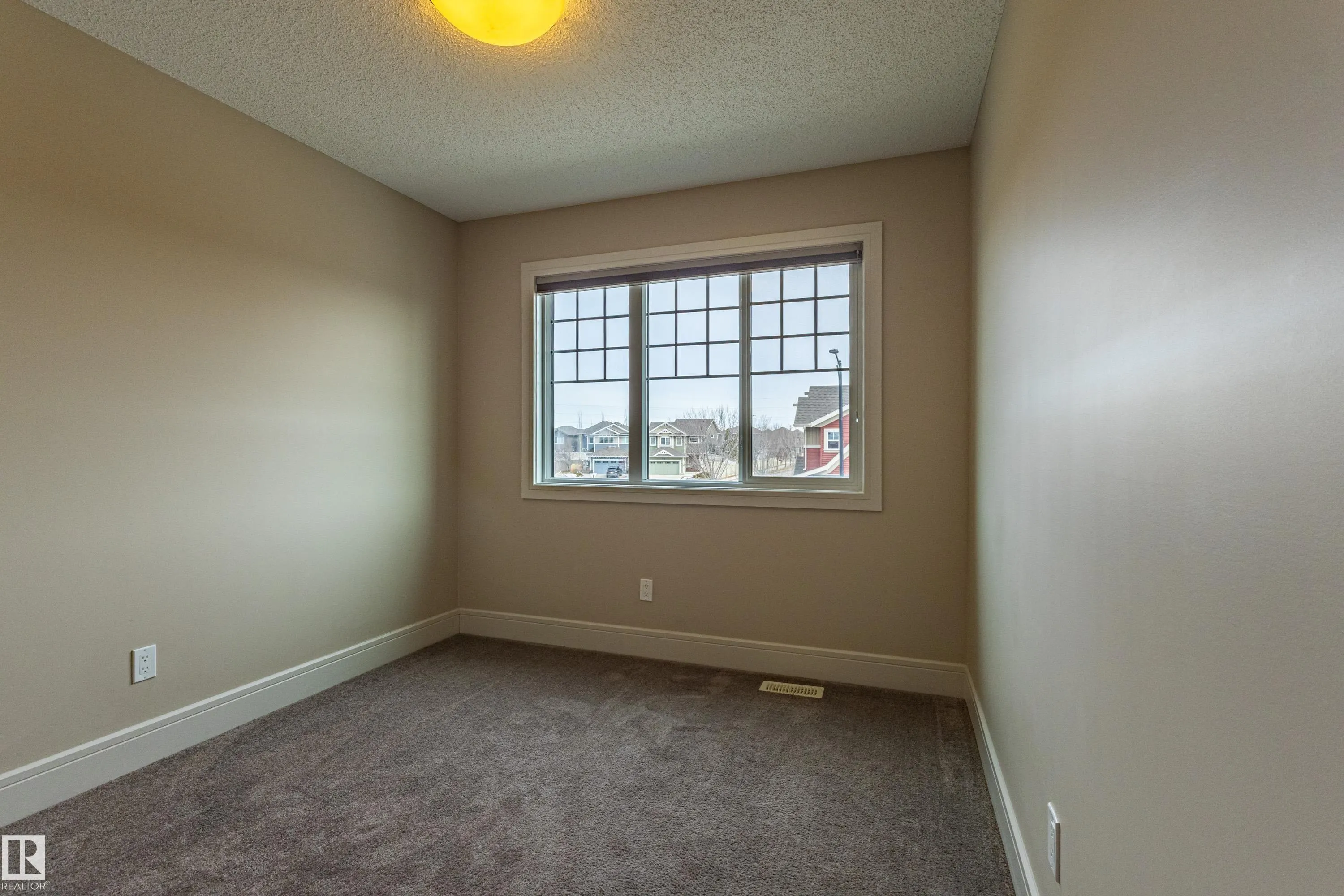 4906 Crabapple Lane