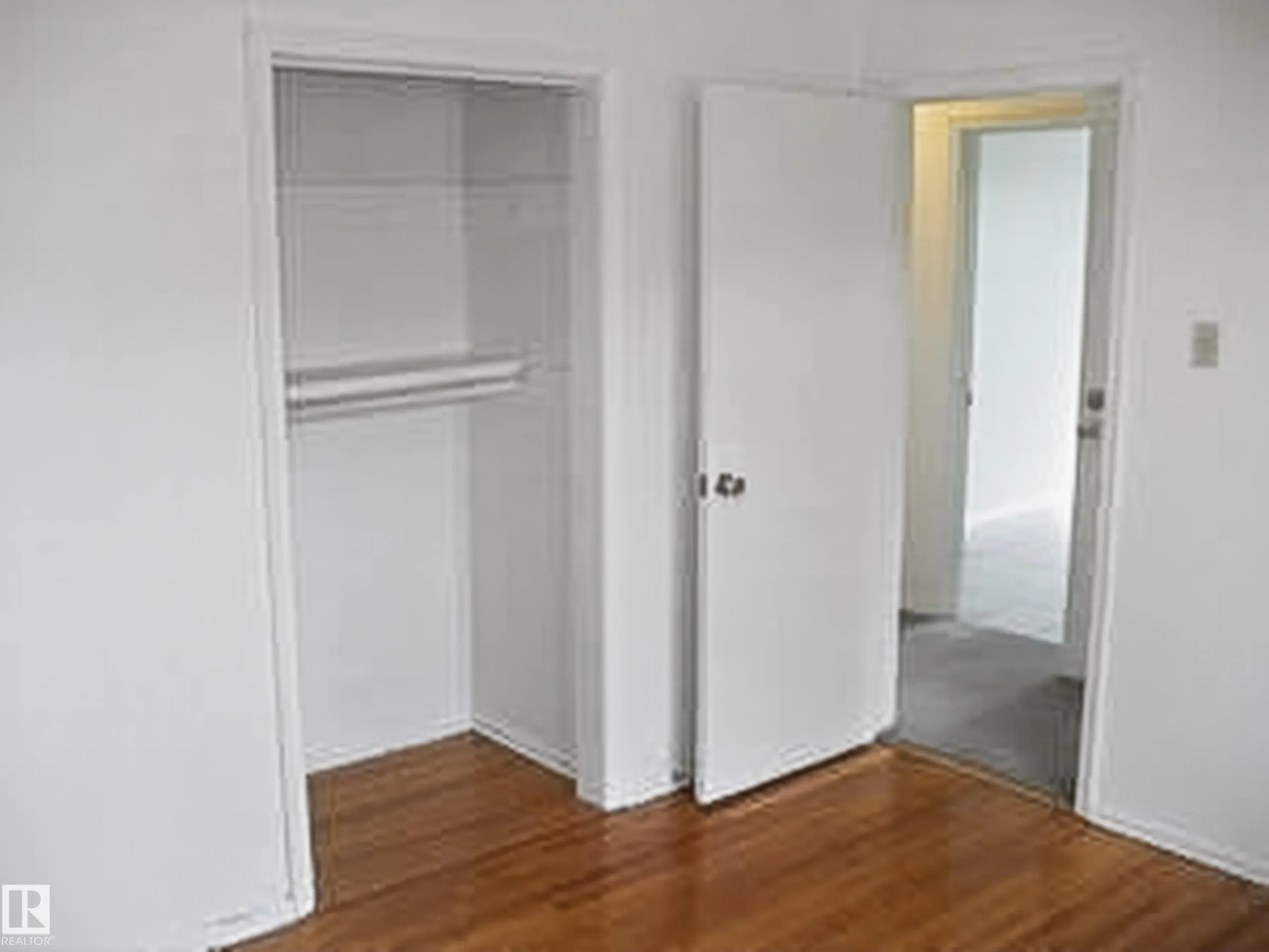 13007 / 13009 111 Avenue
