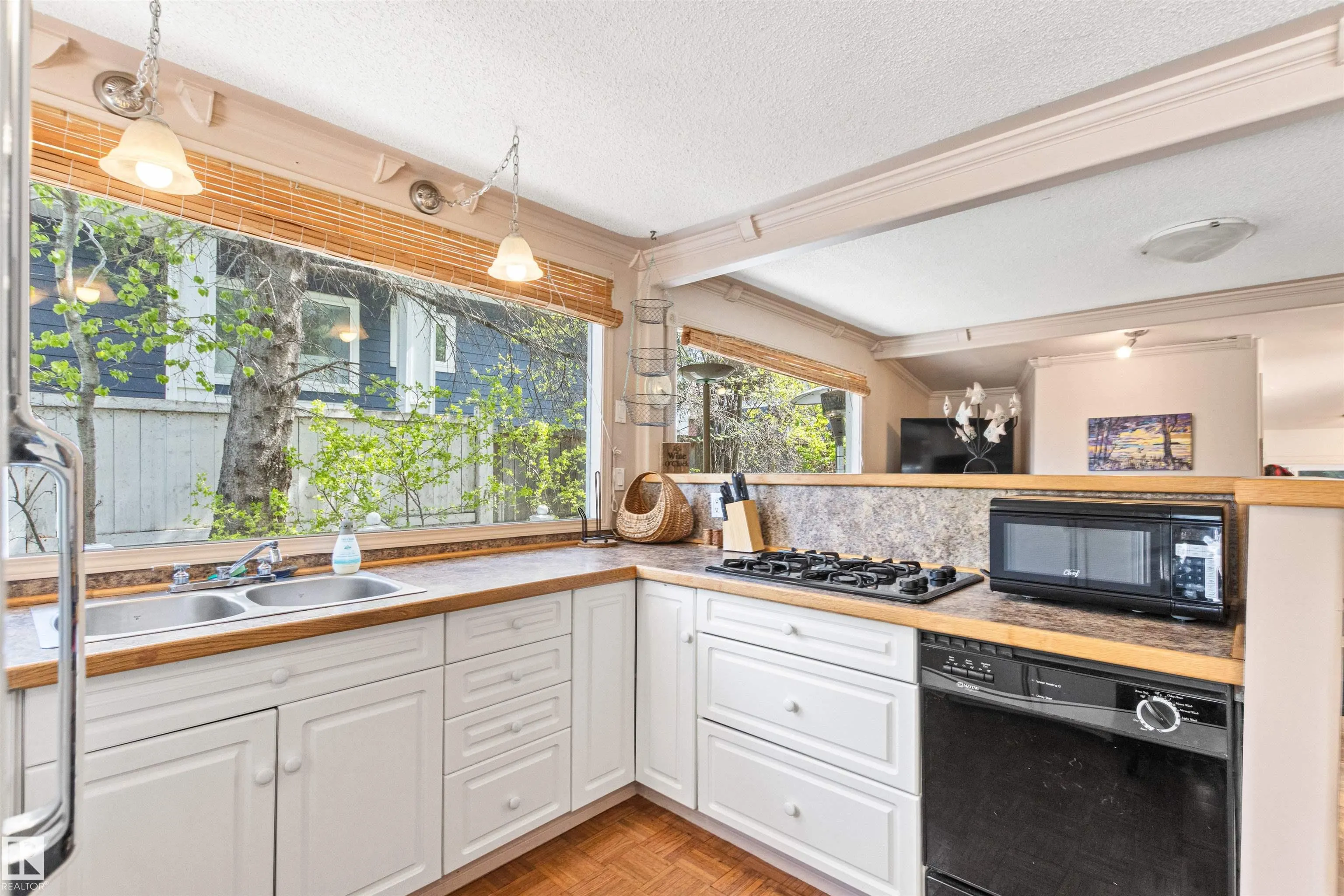 32 Marine Drive