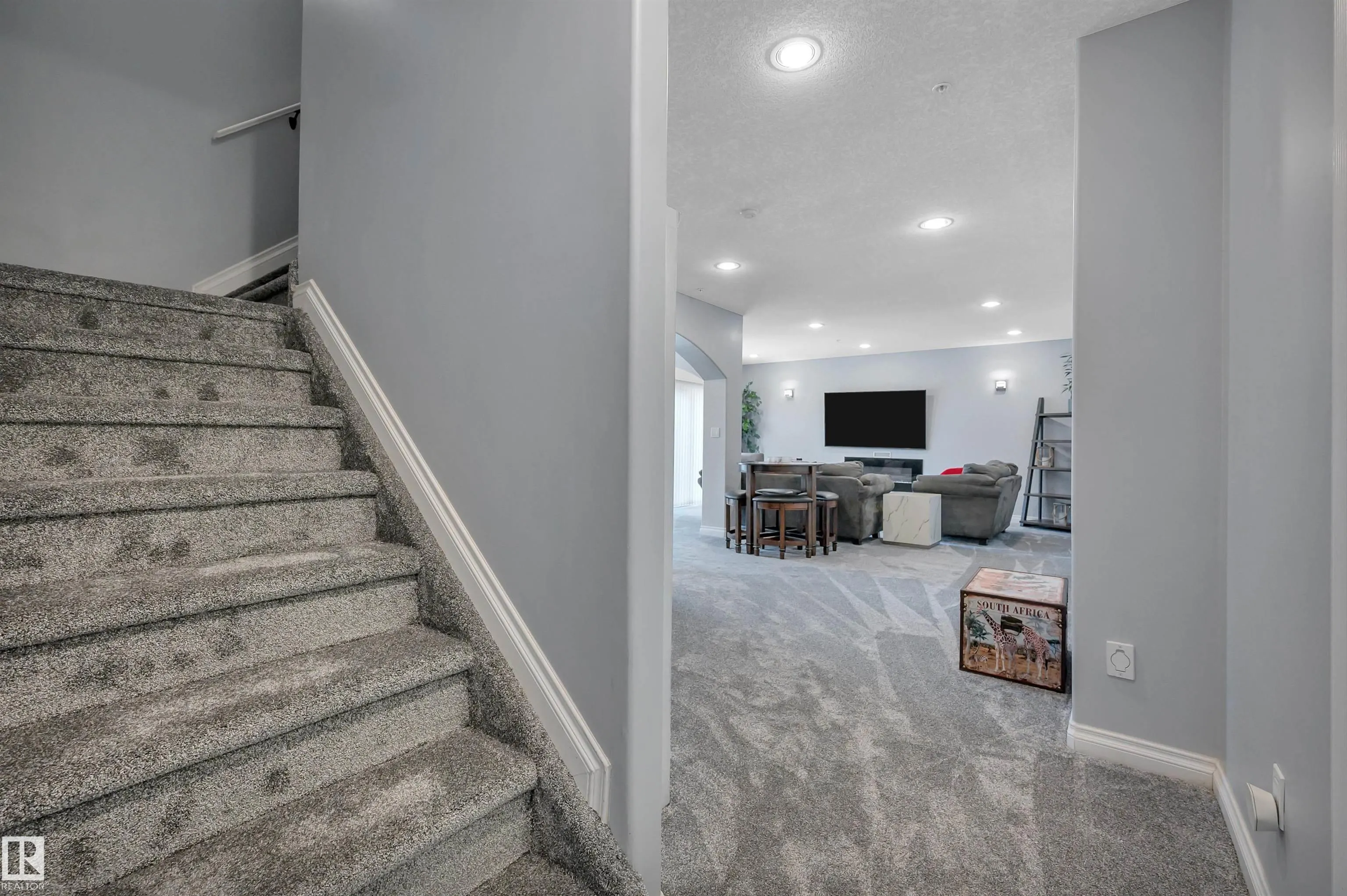 52304 RGE ROAD 233
