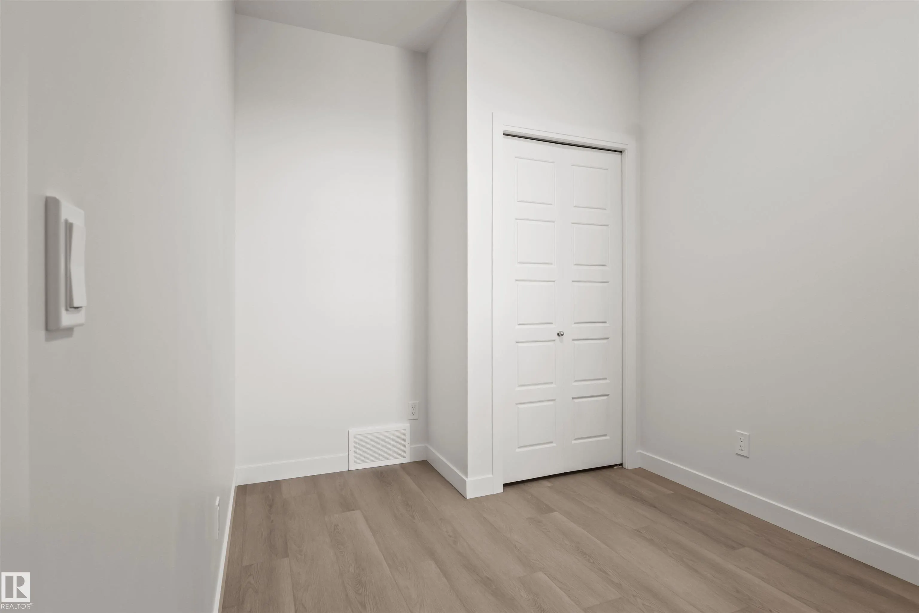 2376 MUCKLEPLUM Way
