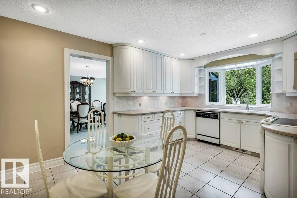 260 Windermere Drive