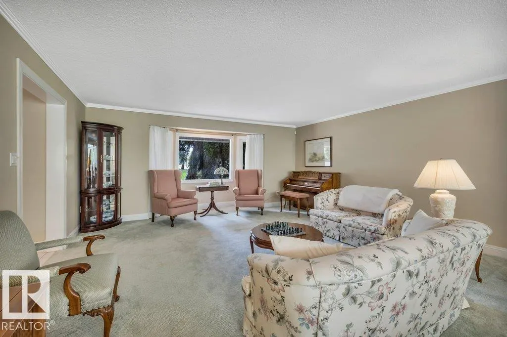 260 Windermere Drive