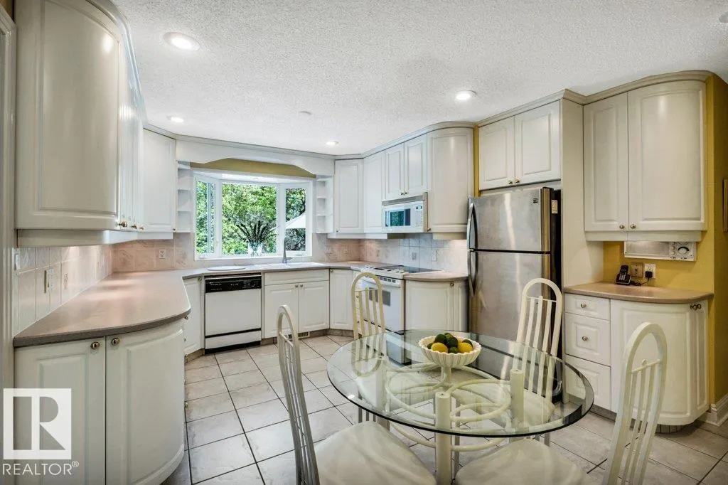 260 Windermere Drive