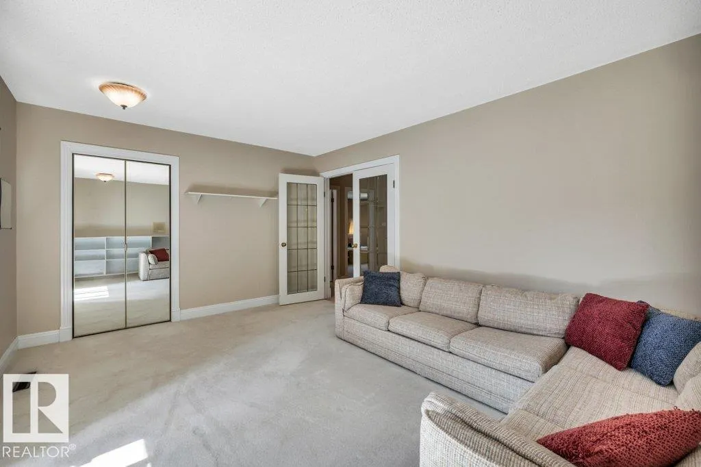 260 Windermere Drive