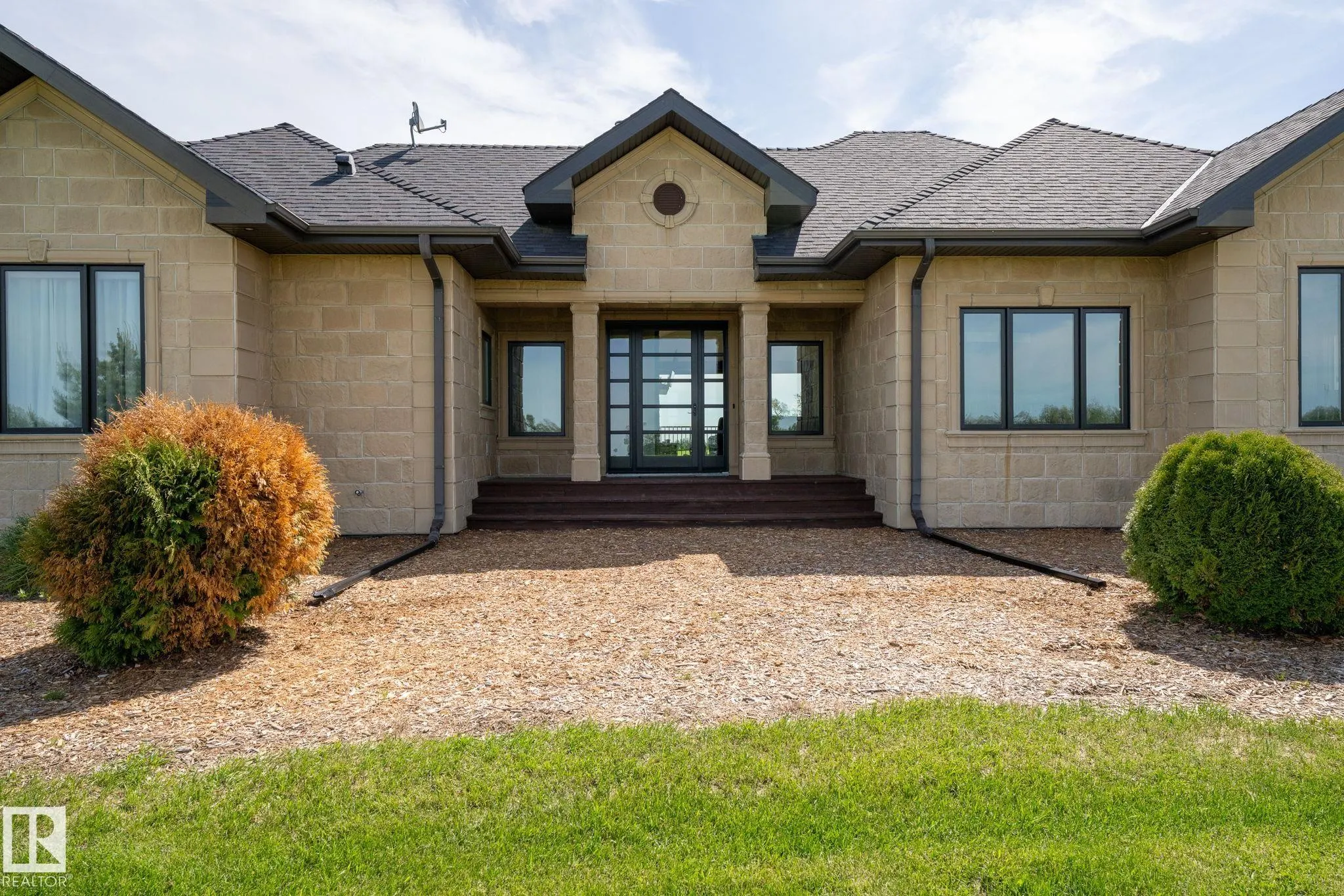 56229 RGE ROAD 242