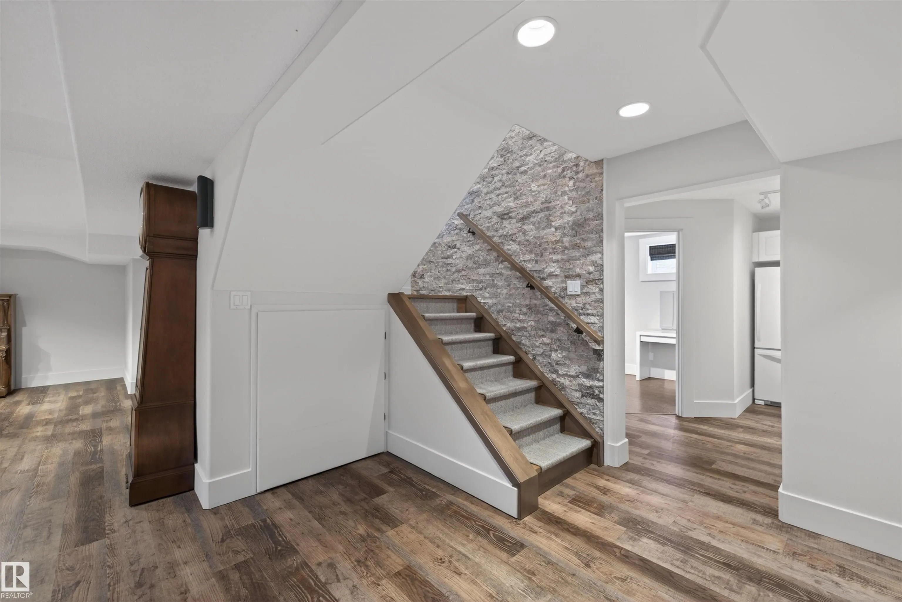 51574 RGE ROAD 225A