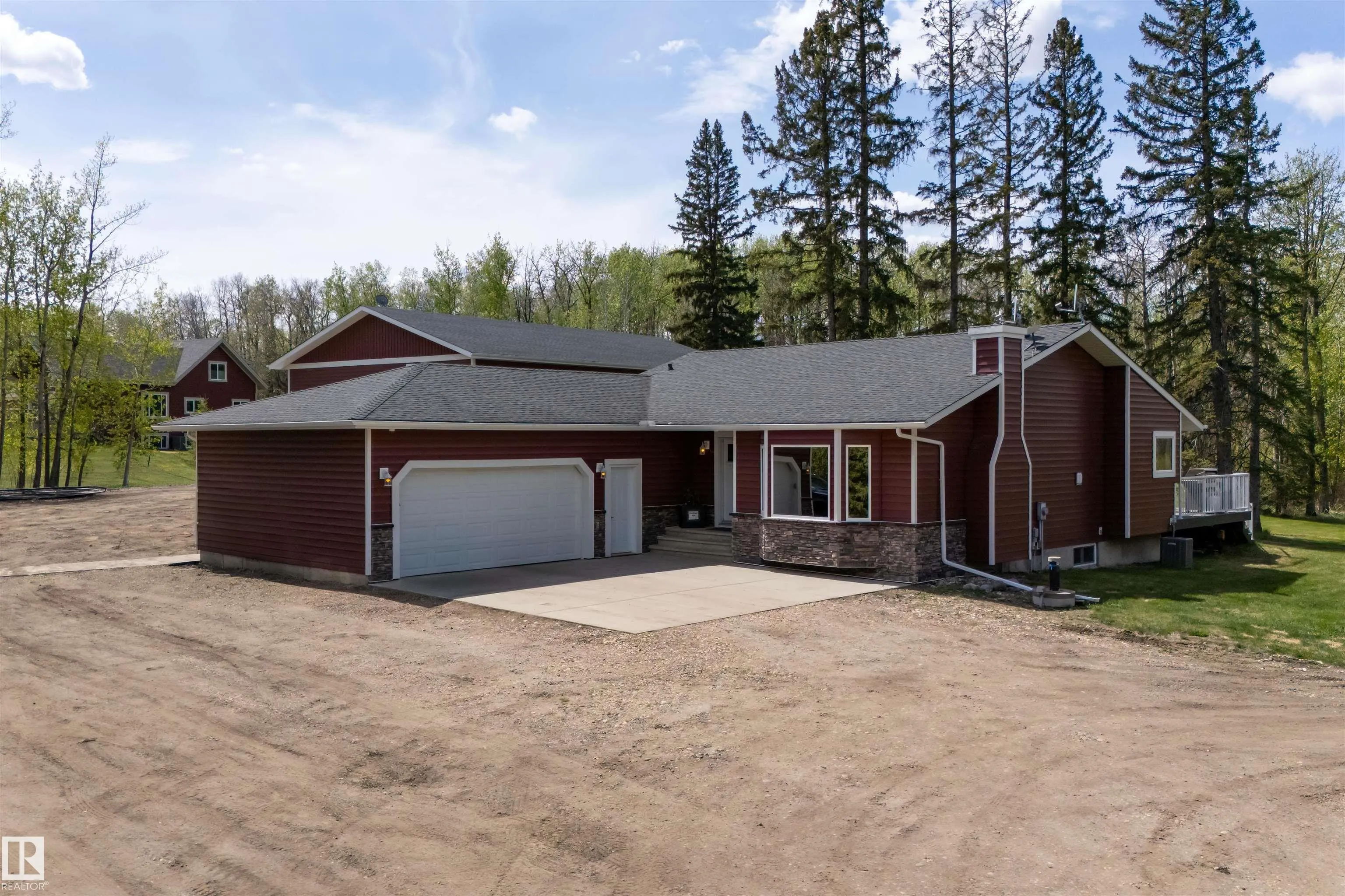 51574 RGE ROAD 225A