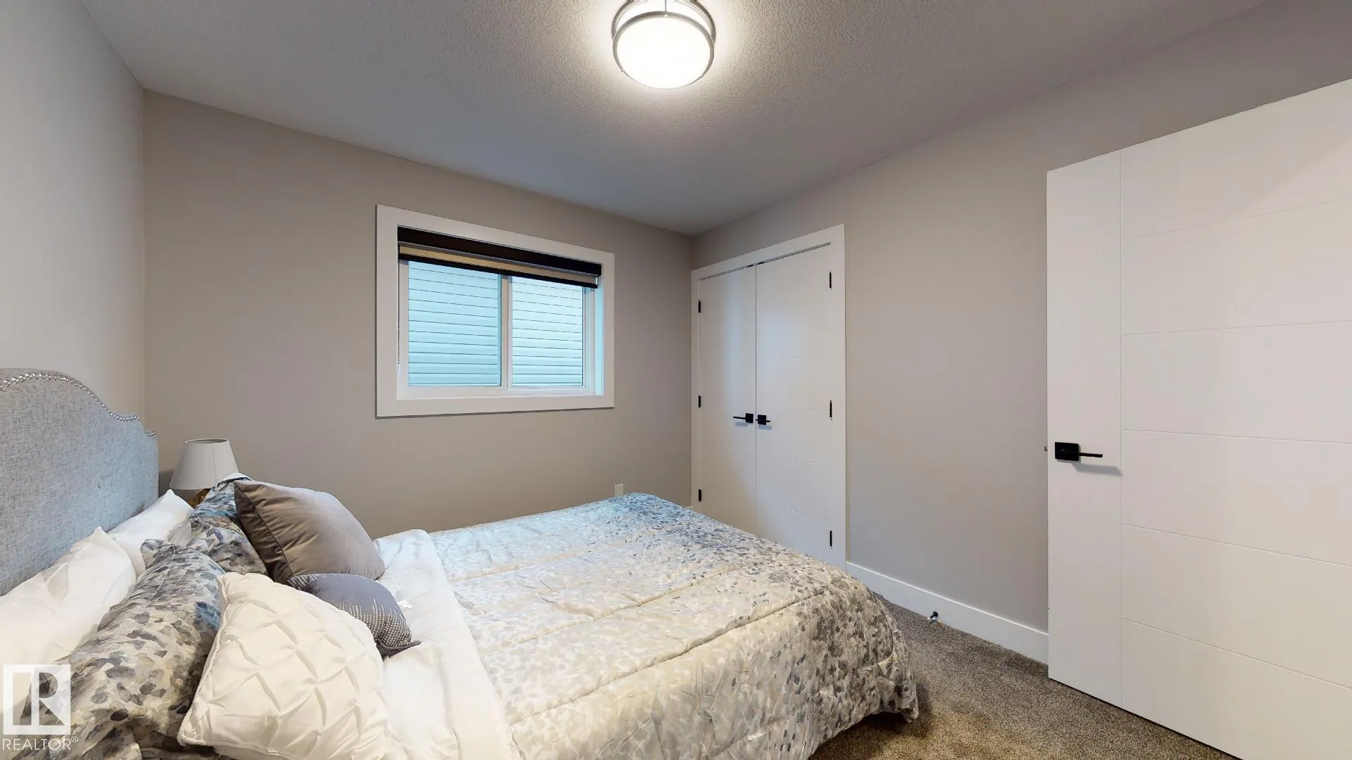 13 Blackbird Bend