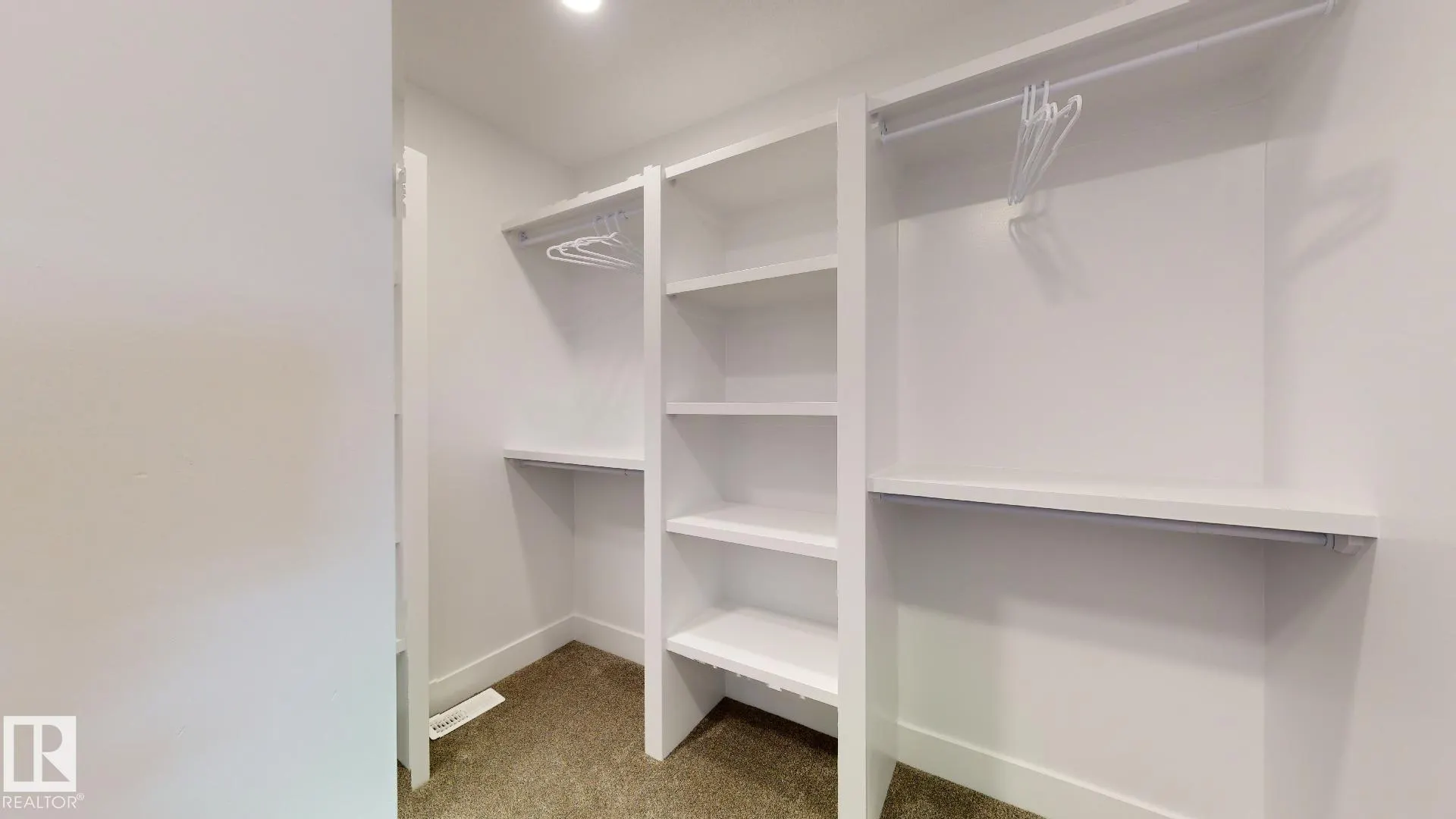 13 Blackbird Bend