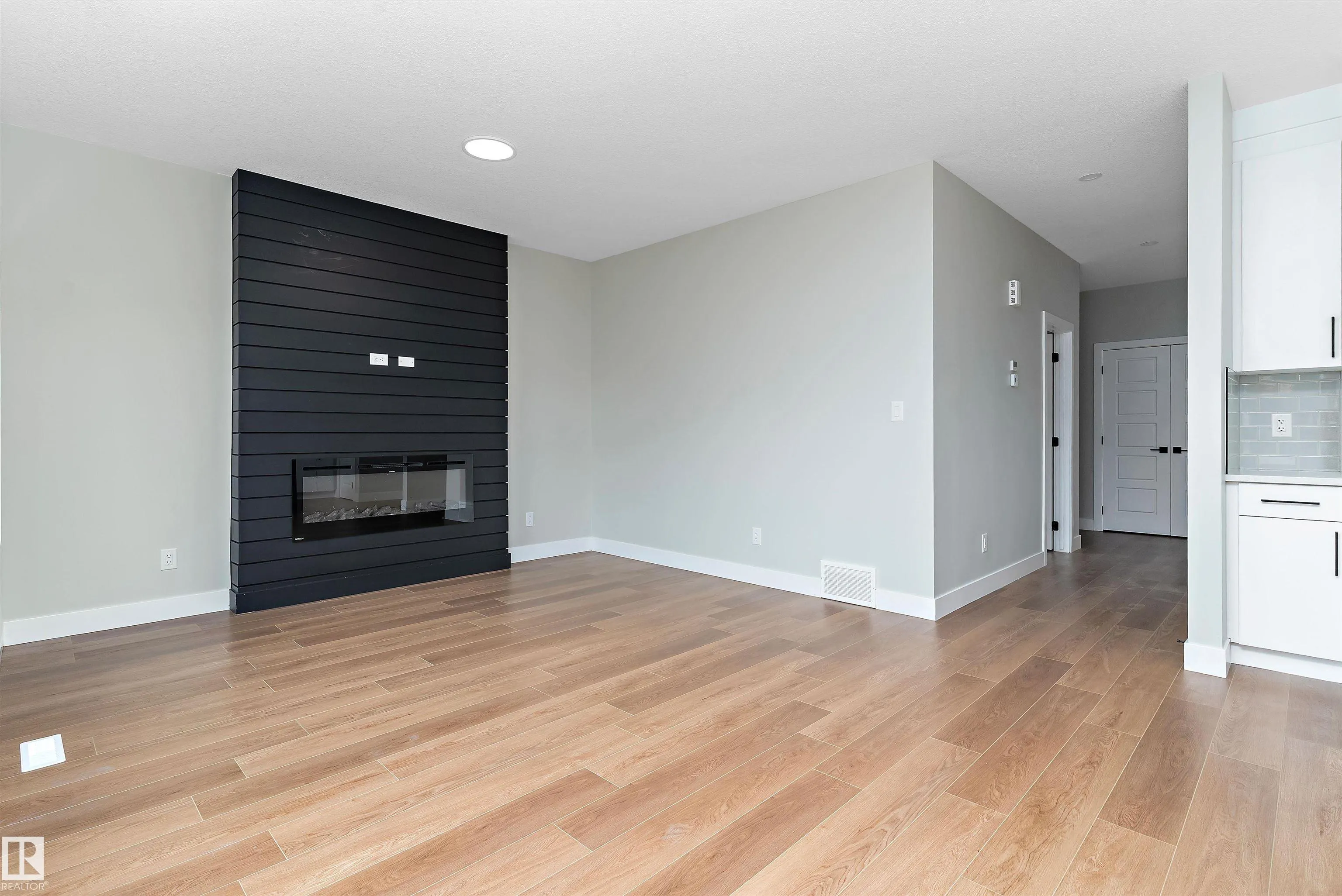 5020 50 Street
