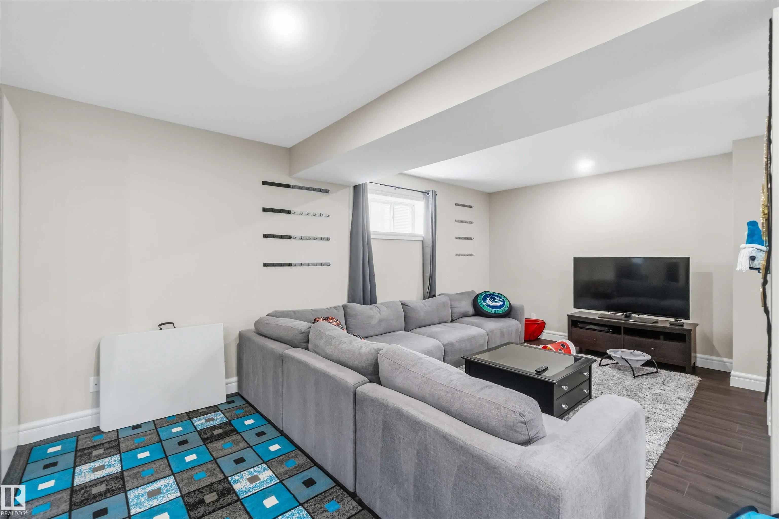 247 AMBLESIDE Drive