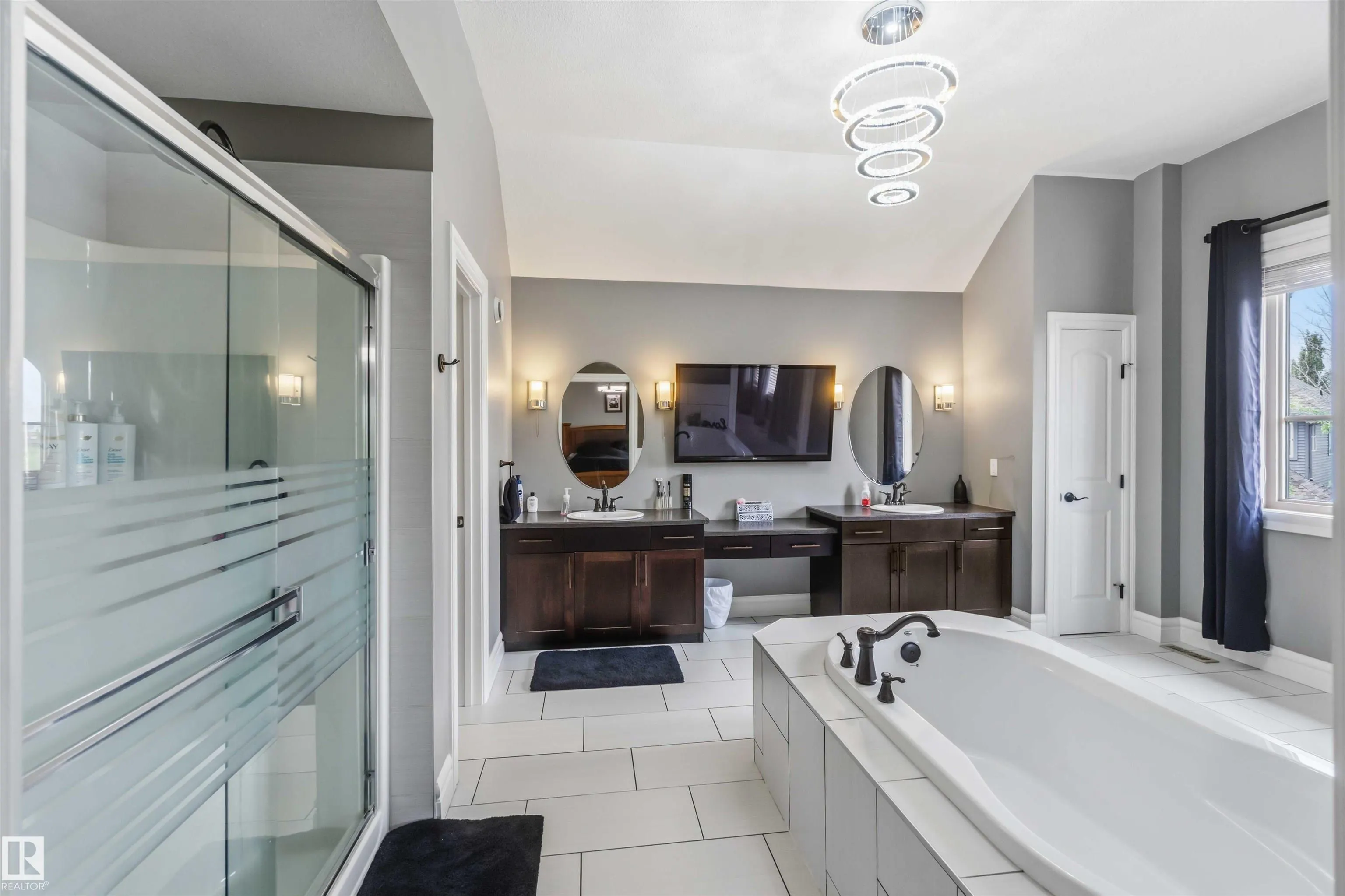 247 AMBLESIDE Drive