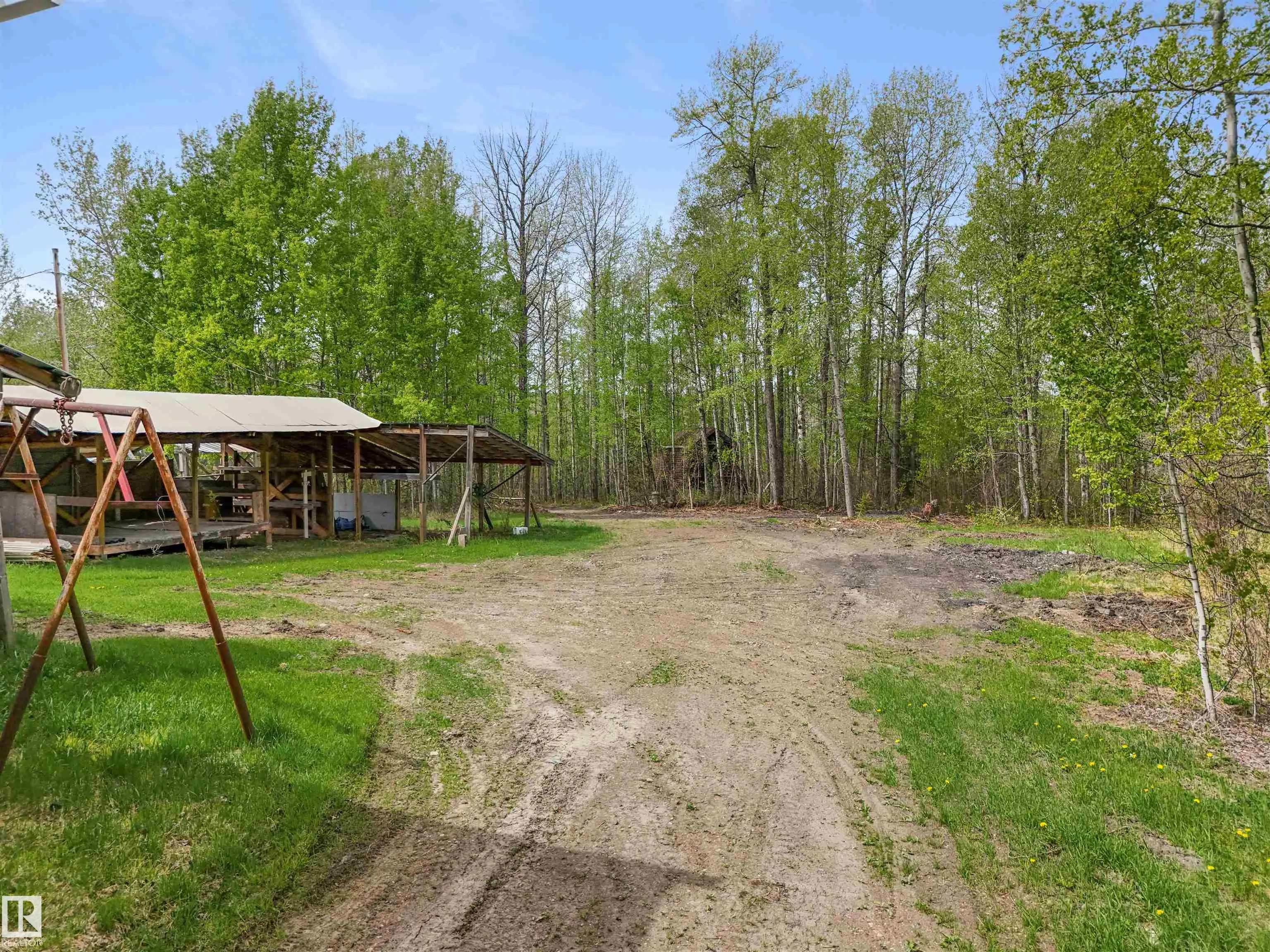 453038 RGE ROAD 61