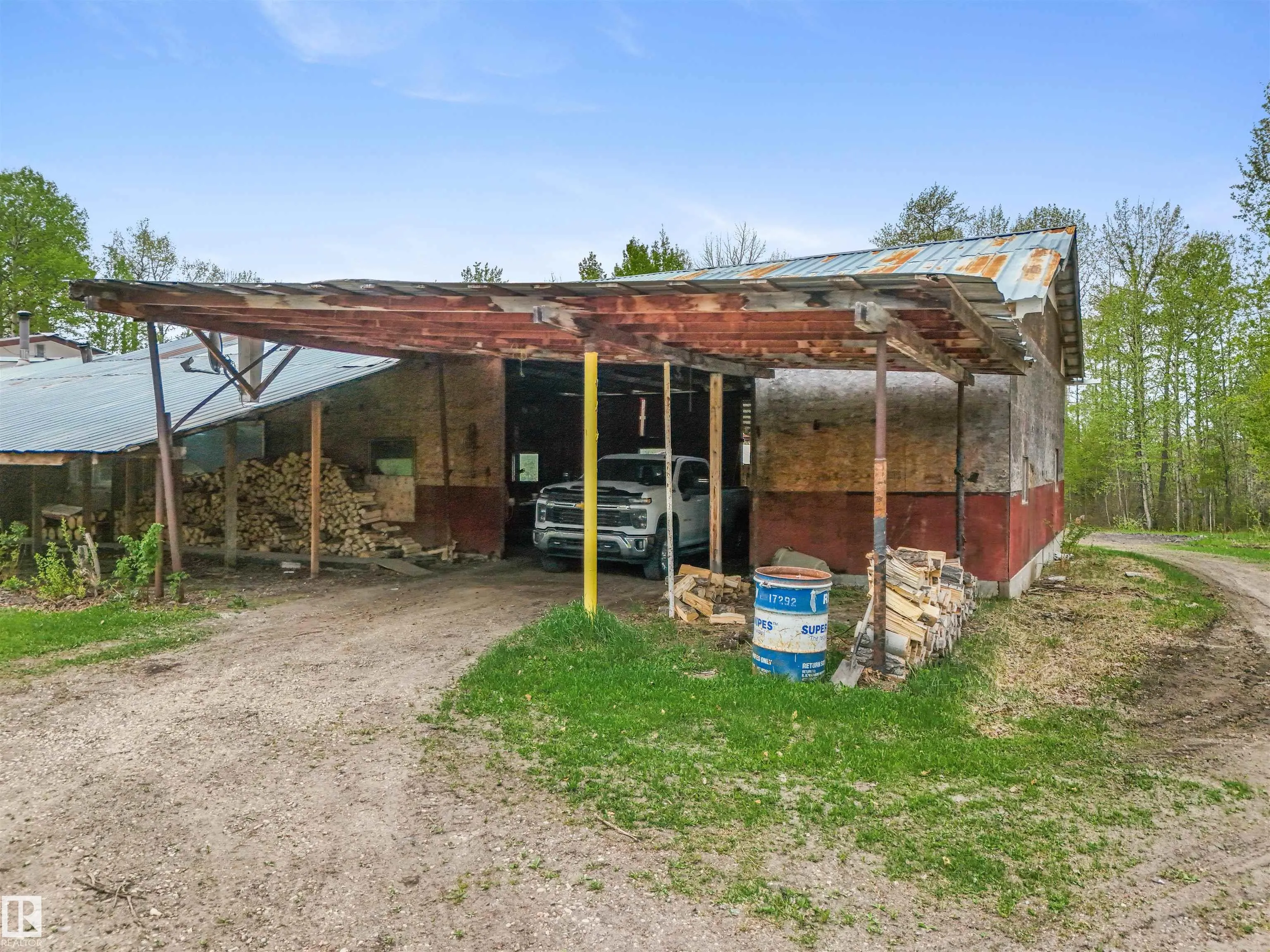 453038 RGE ROAD 61