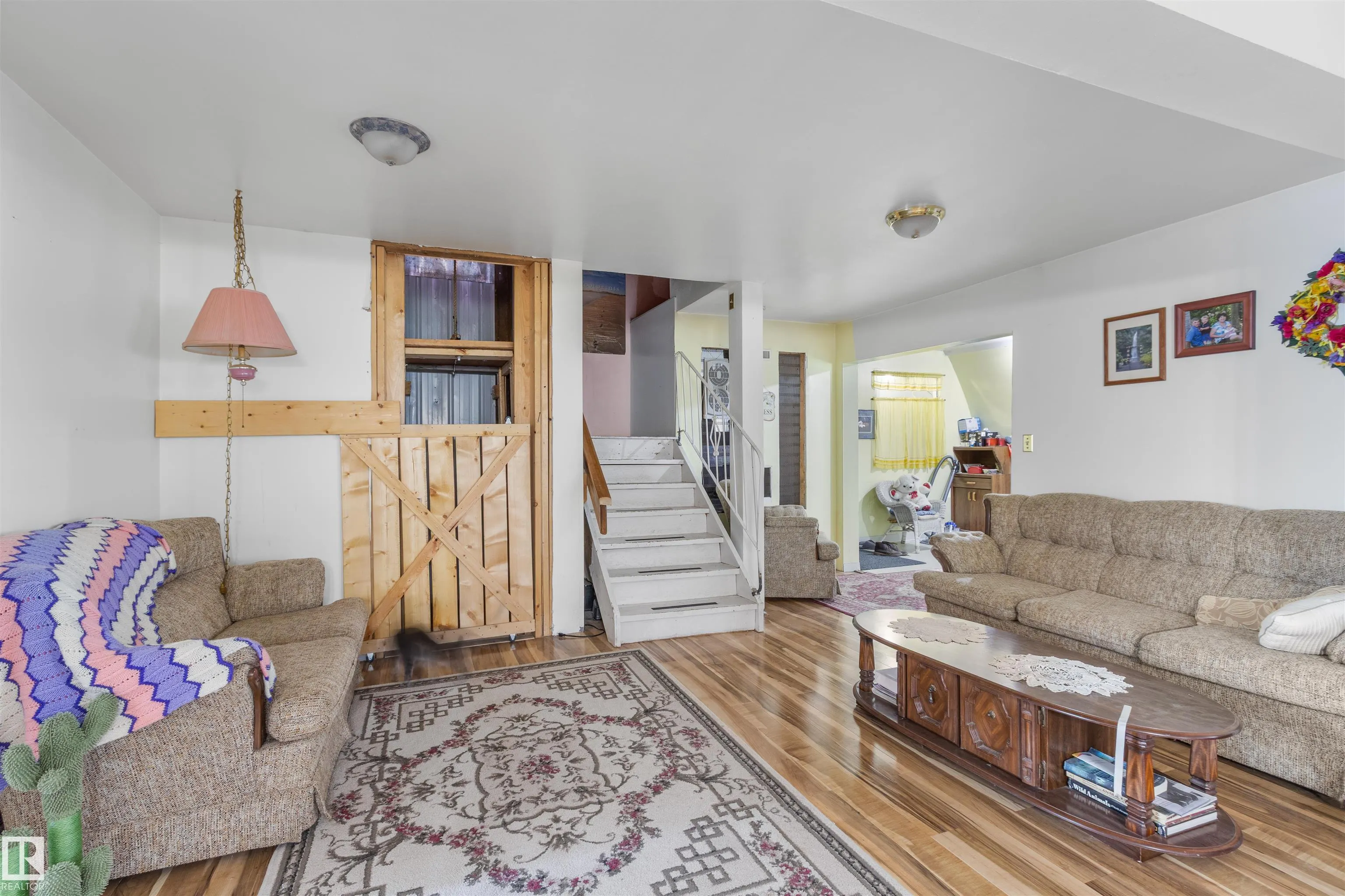 453038 RGE ROAD 61