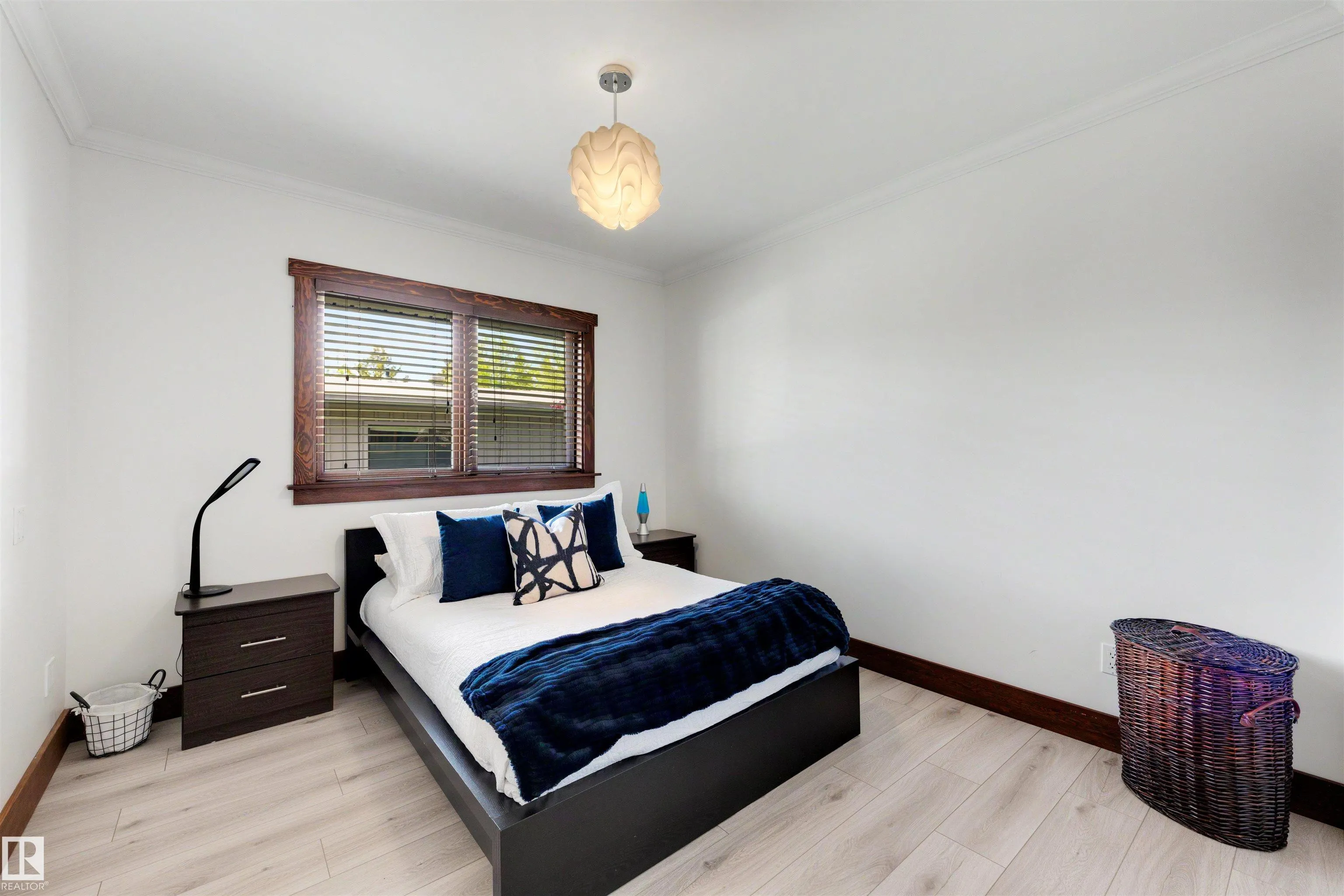 13850 RAVINE Drive
