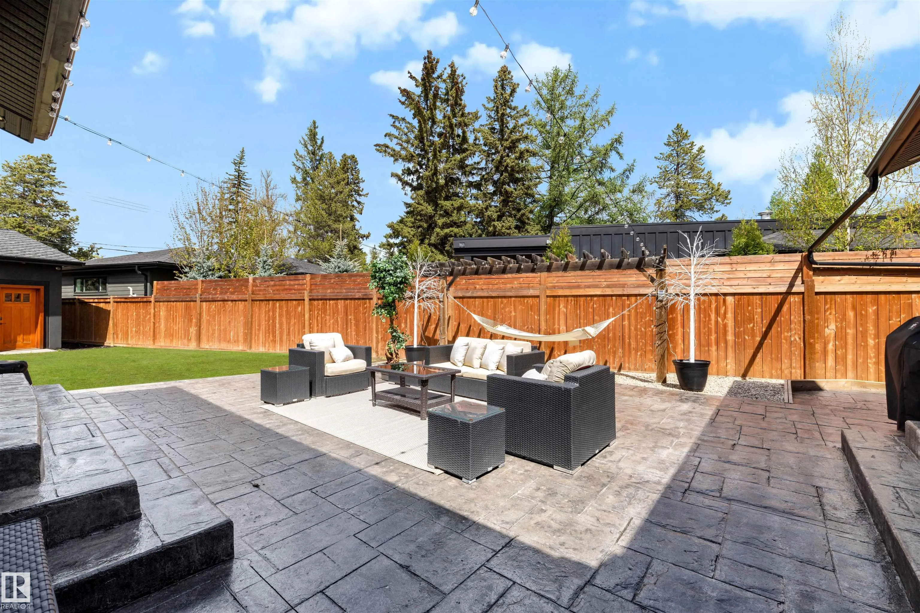 13850 RAVINE Drive