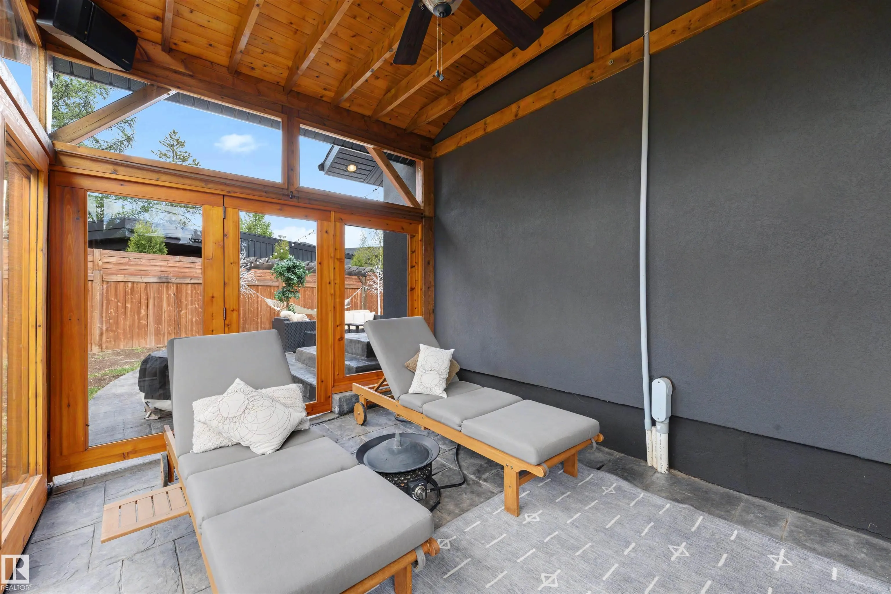 13850 RAVINE Drive