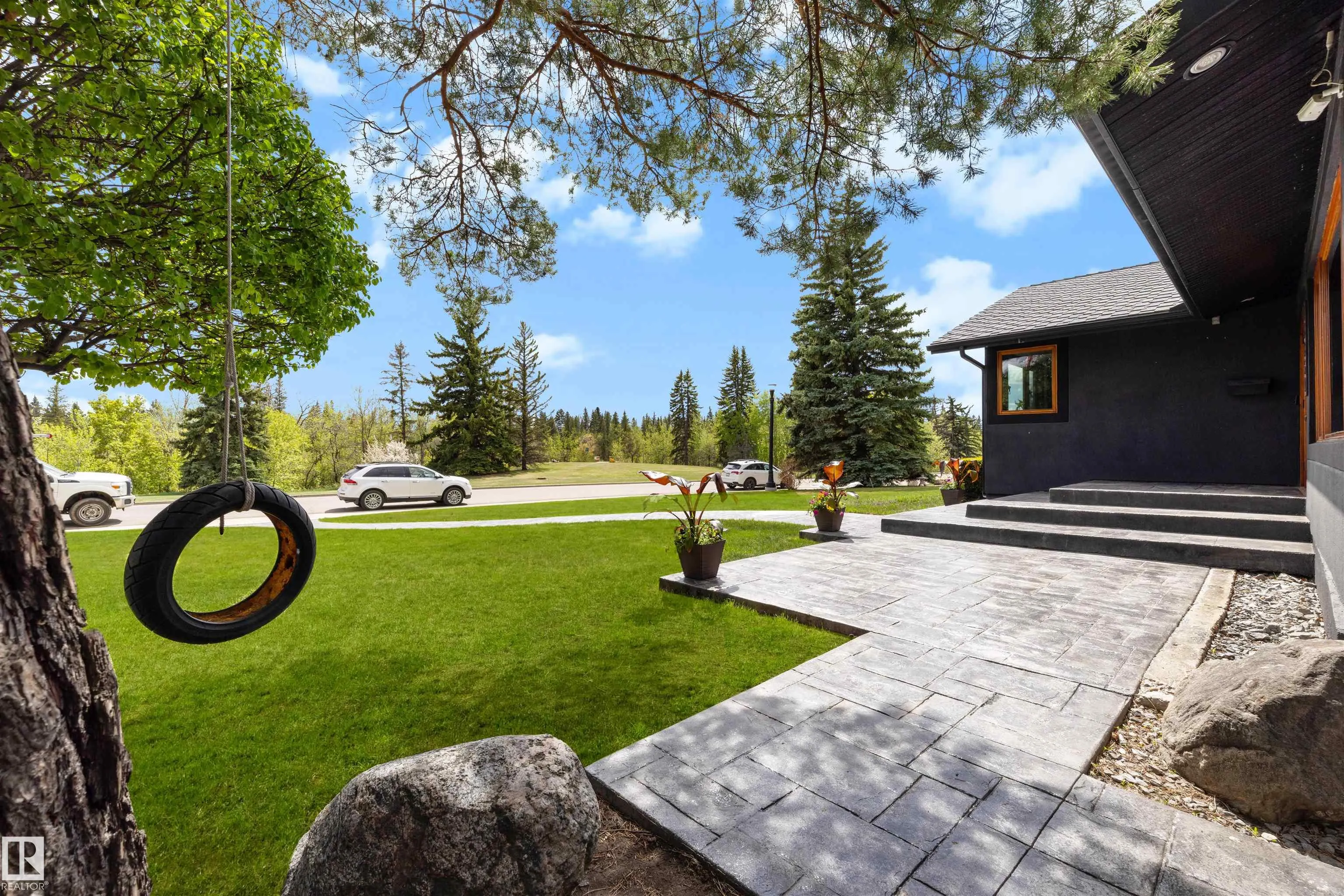 13850 RAVINE Drive