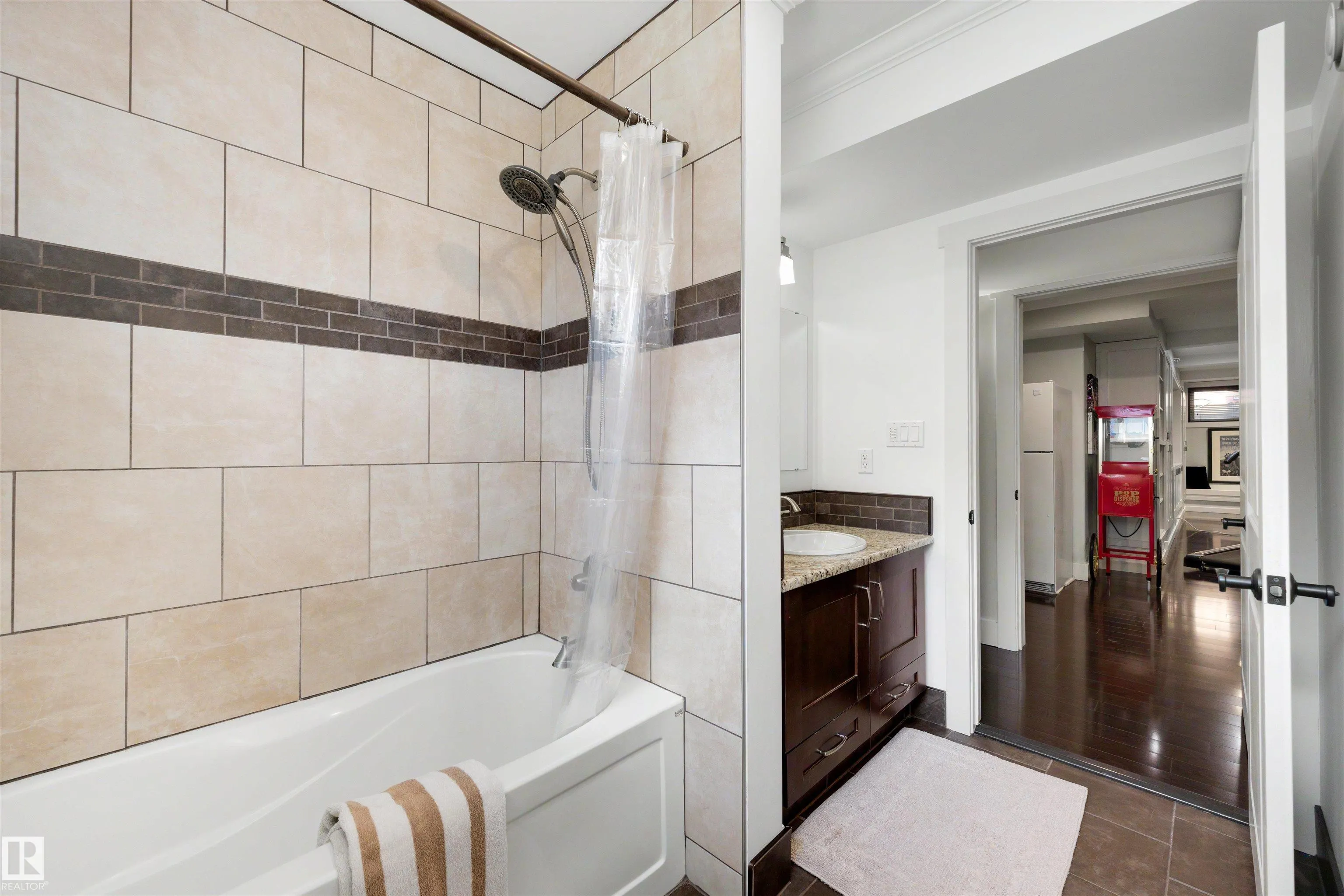 13850 RAVINE Drive
