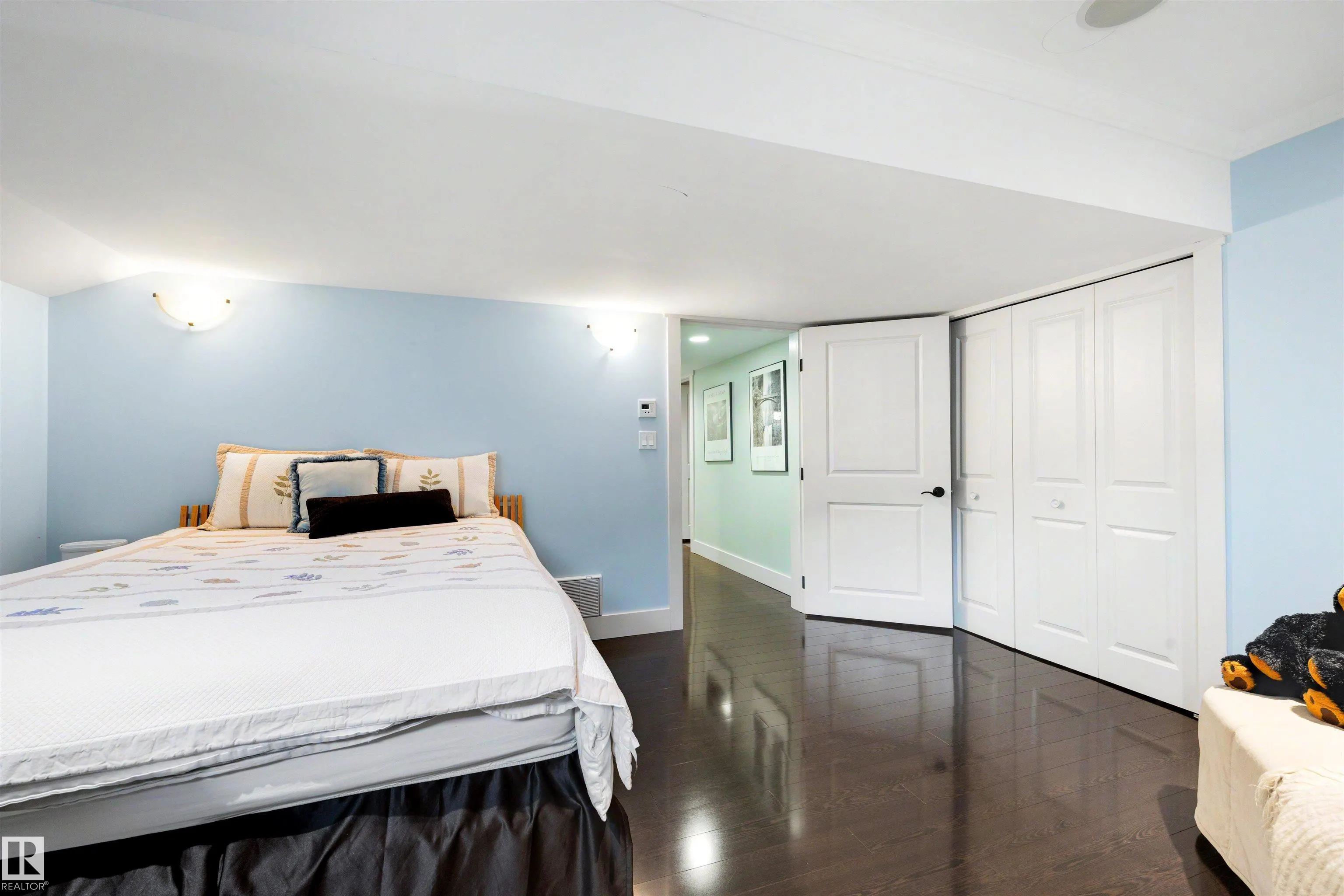 13850 RAVINE Drive