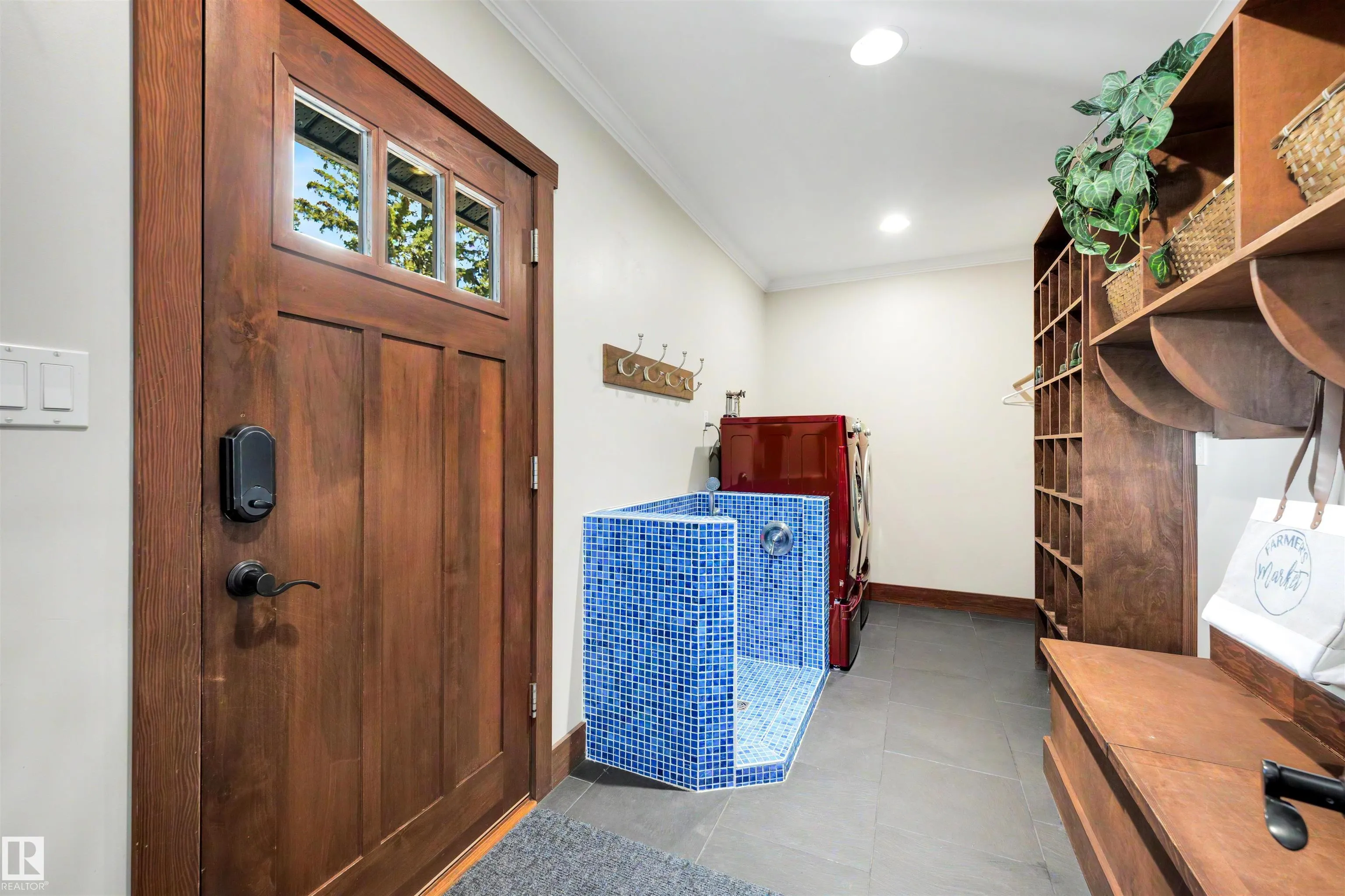 13850 RAVINE Drive