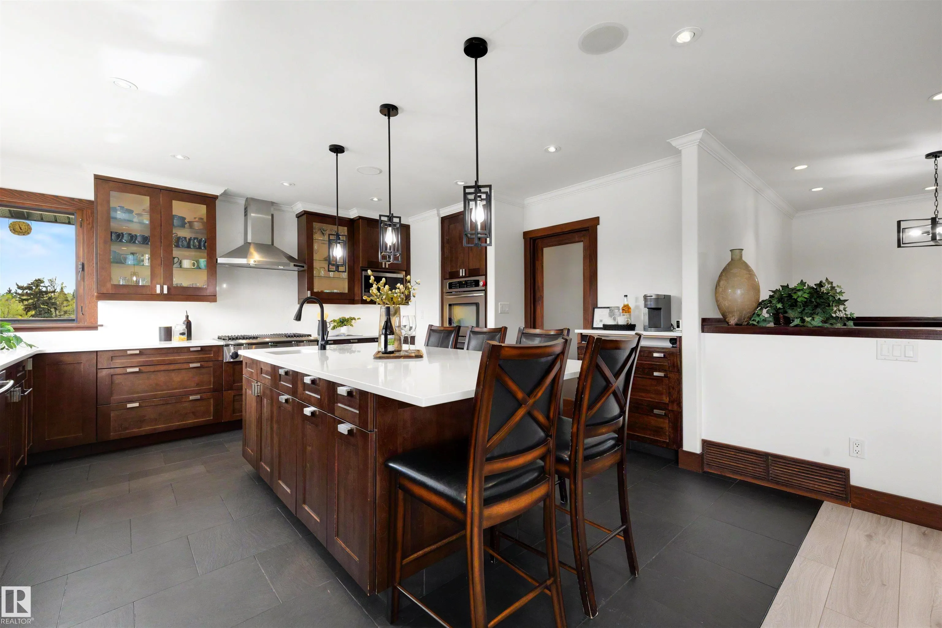 13850 RAVINE Drive