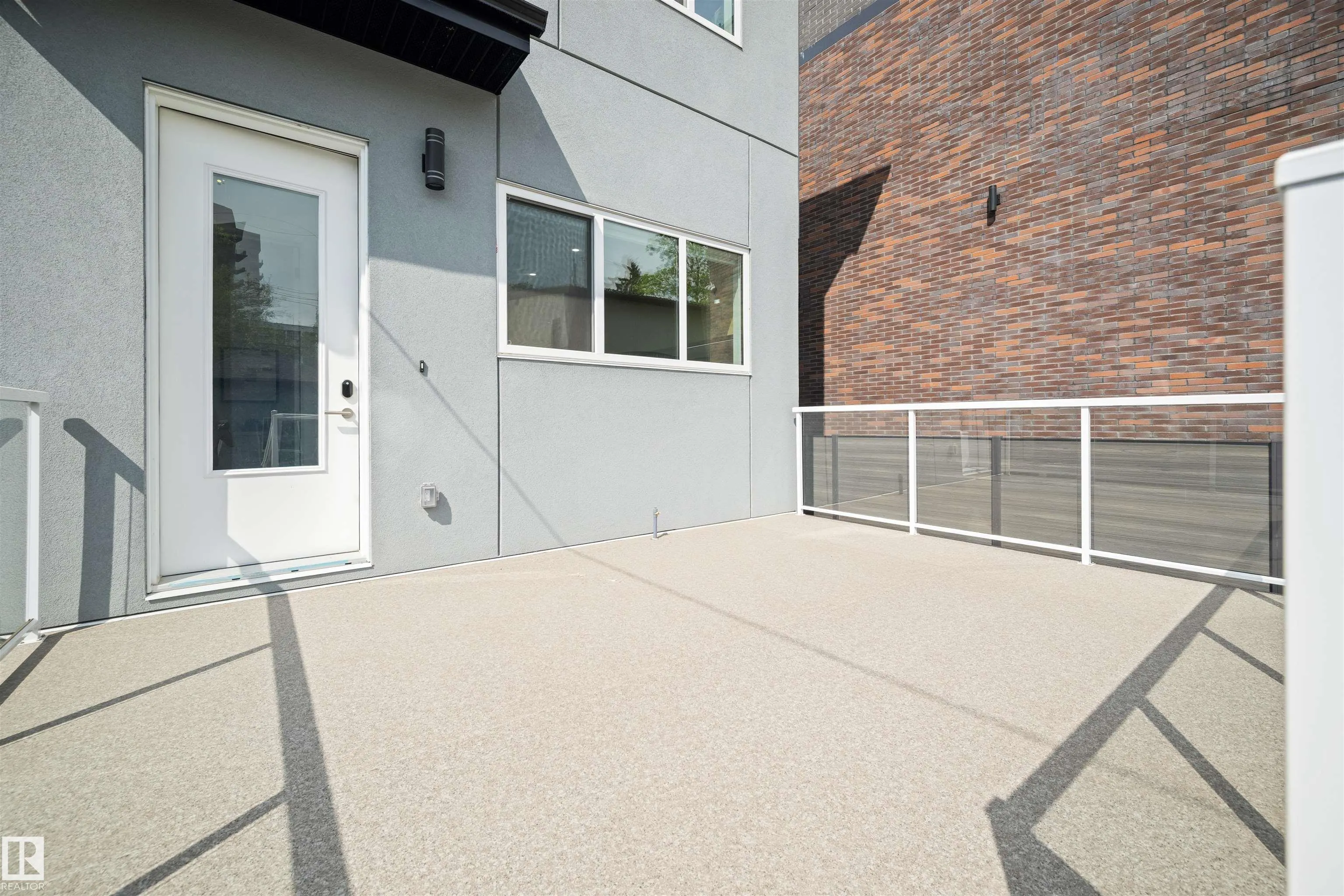 14037 104 Avenue