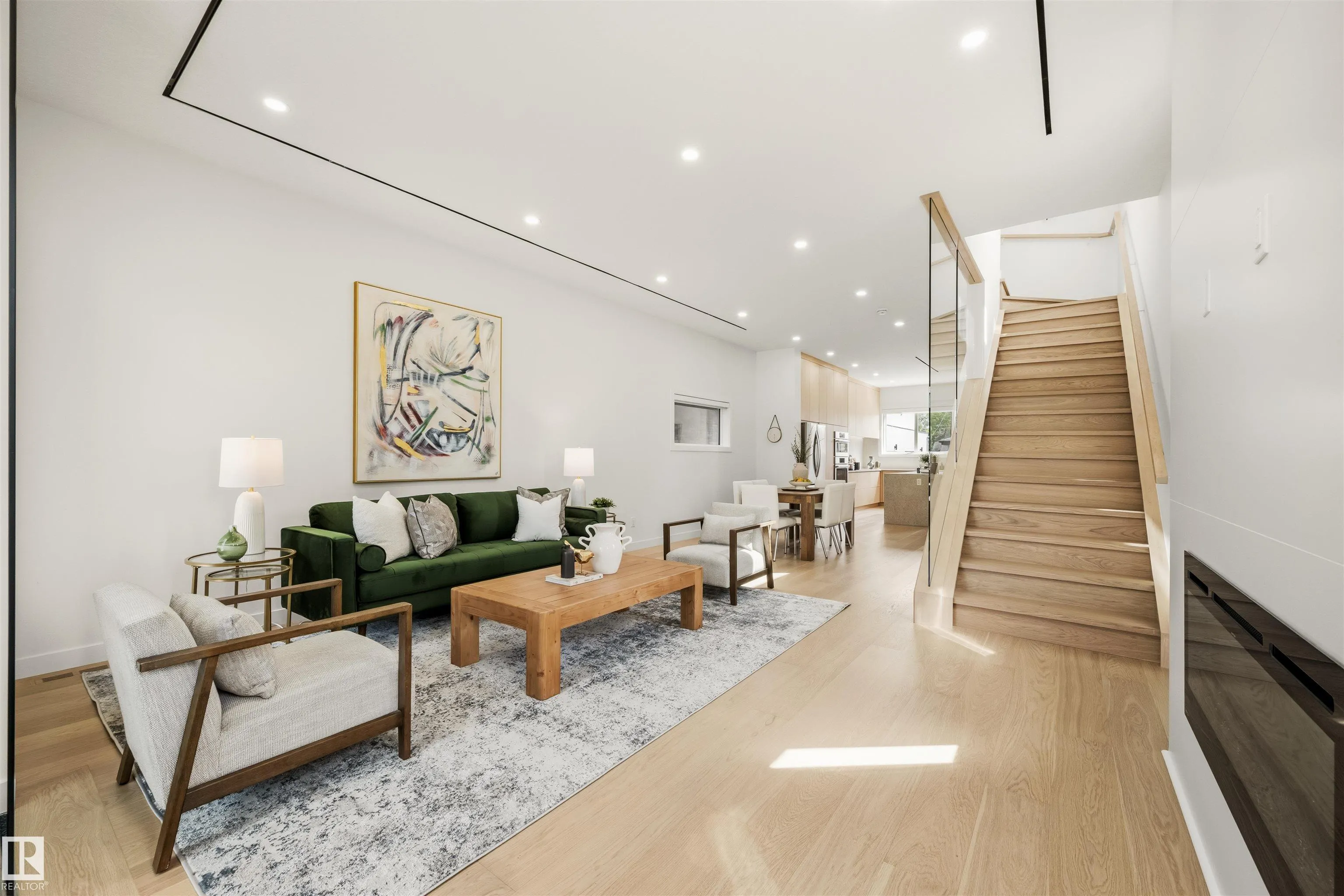 14037 104 Avenue