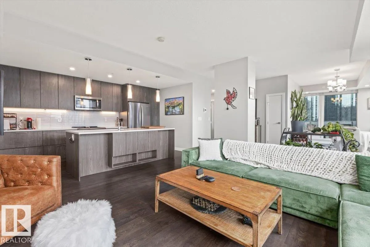 10180 103 Street