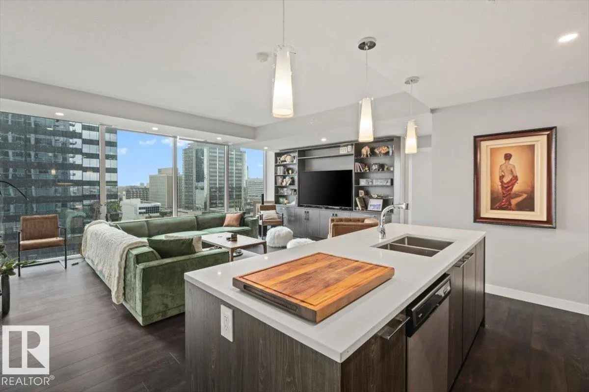 10180 103 Street