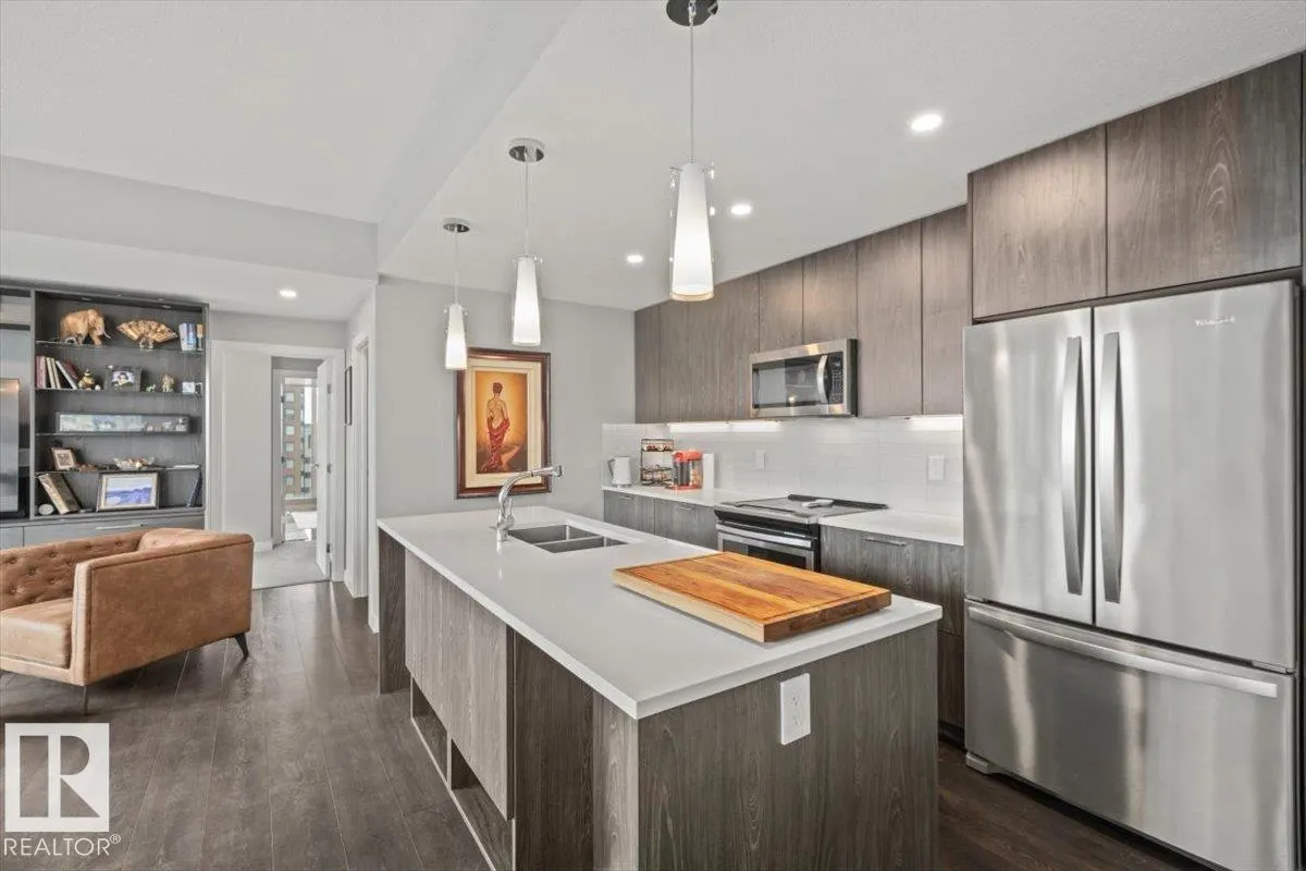 10180 103 Street