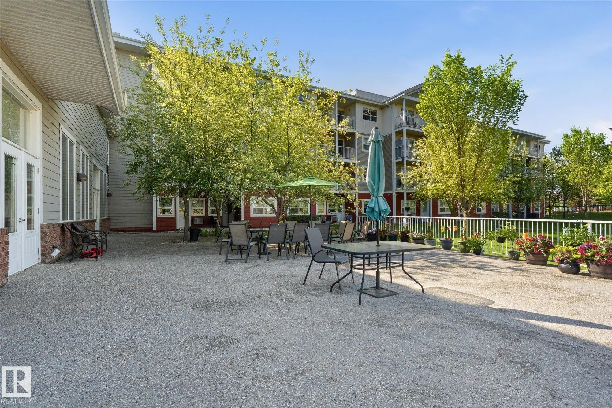 8802 Southfort Drive