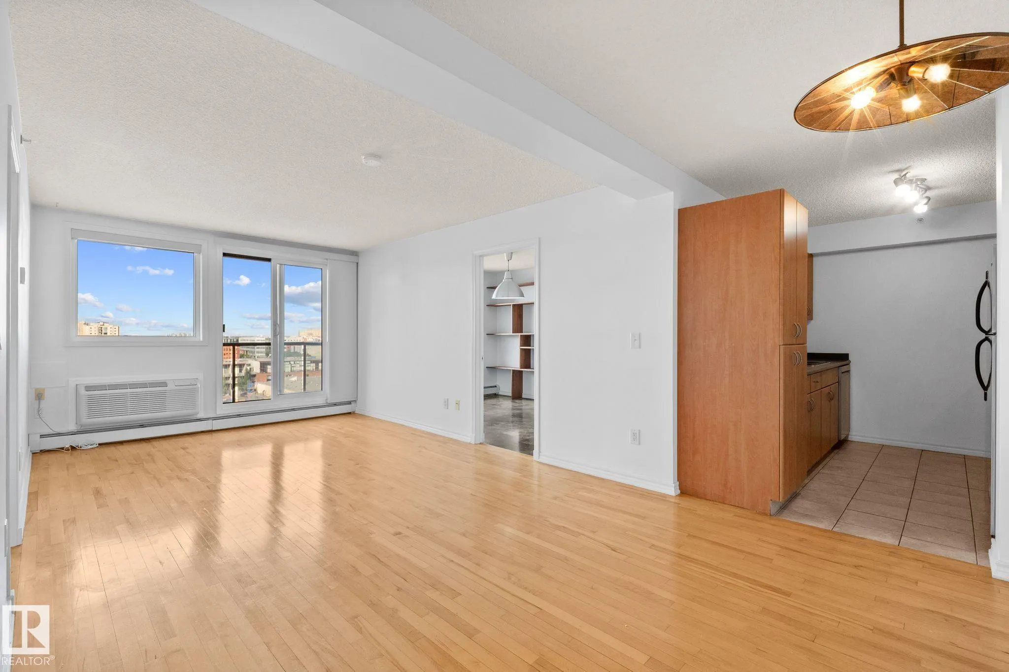 10303 105 Street