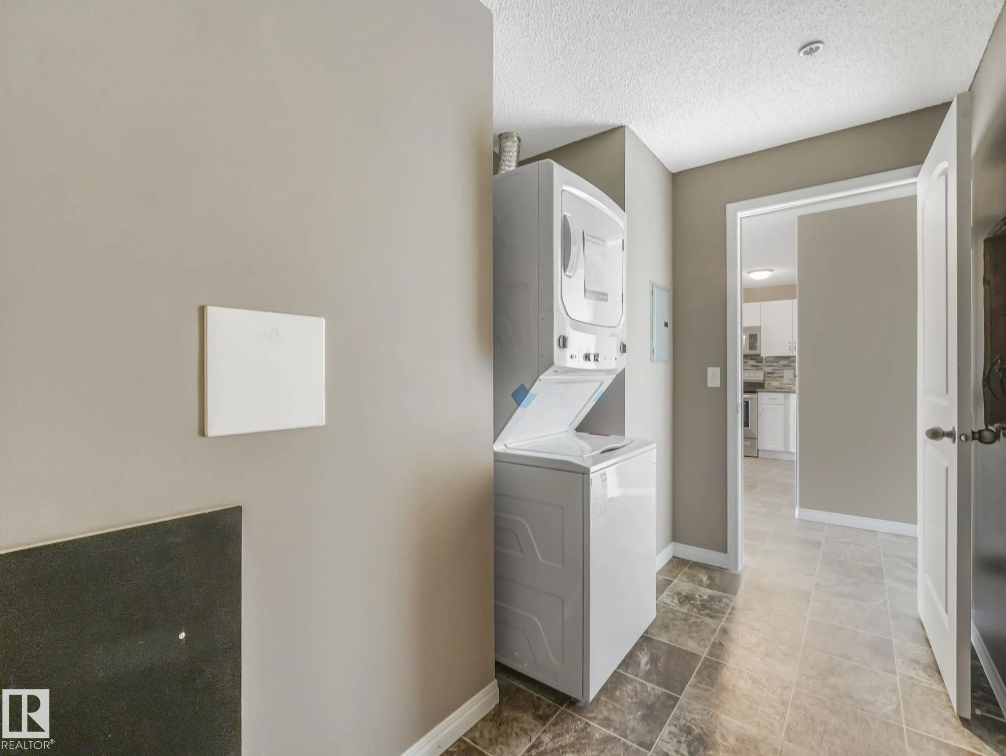1520 Hammond Gate