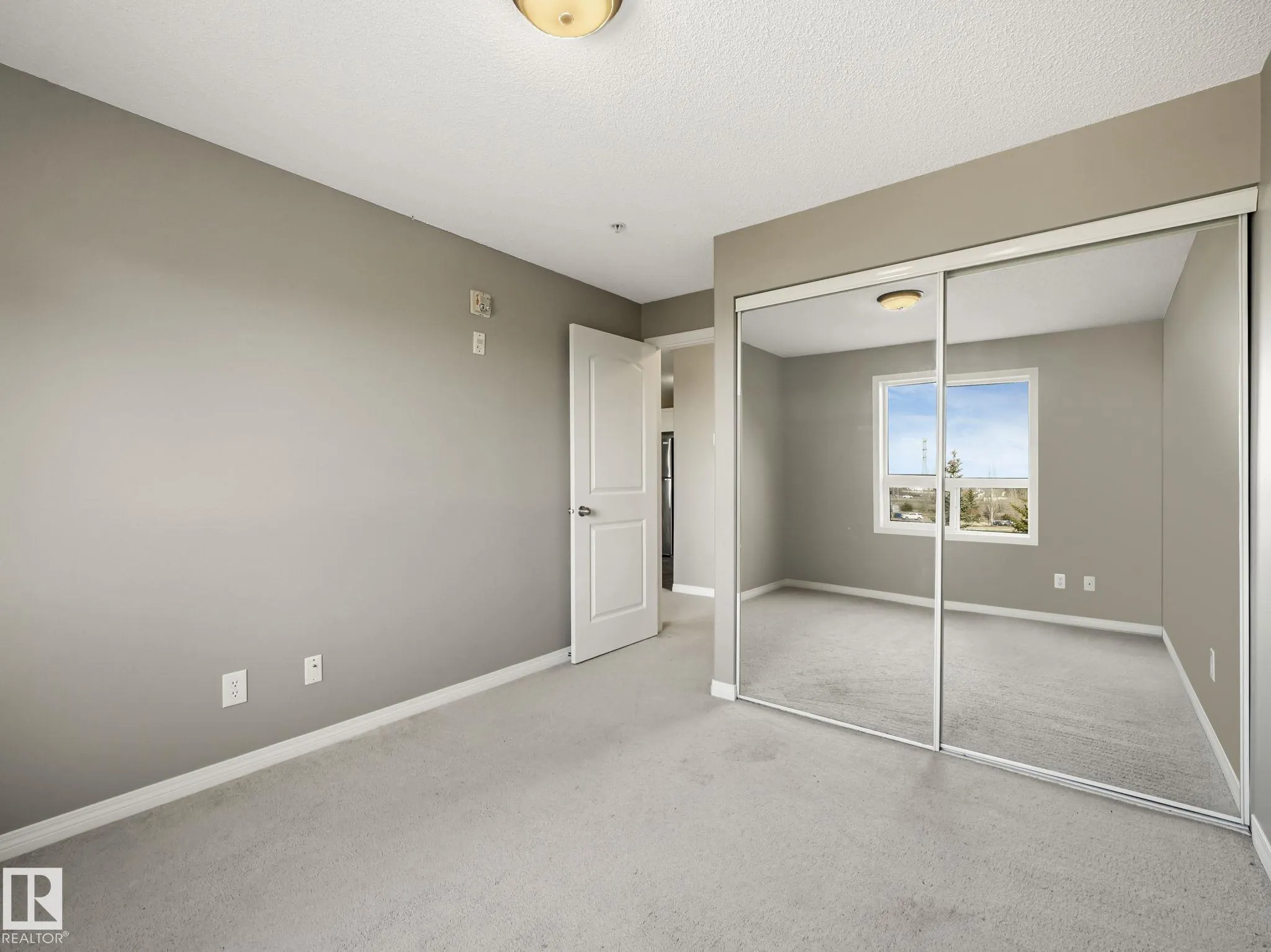1520 Hammond Gate
