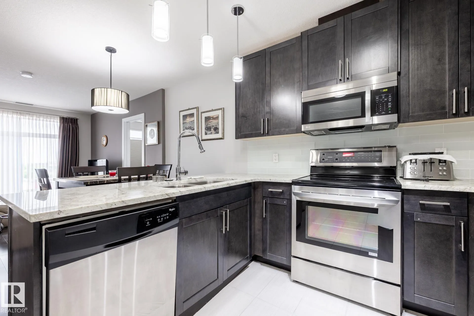 5151 Windermere Boulevard