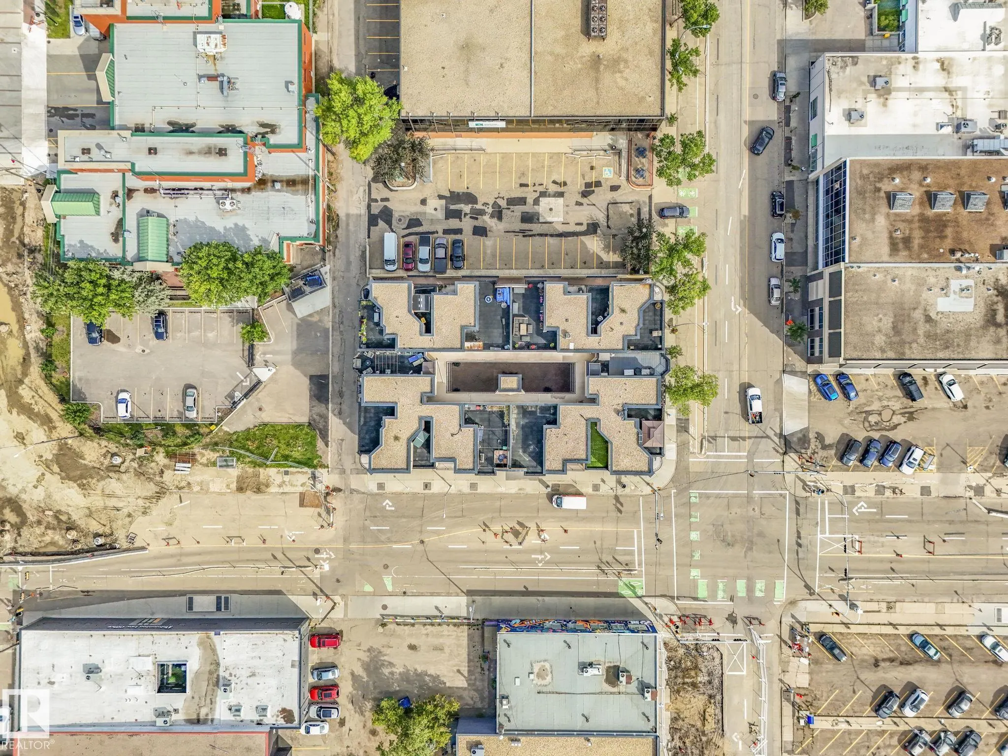 10606 102 Avenue