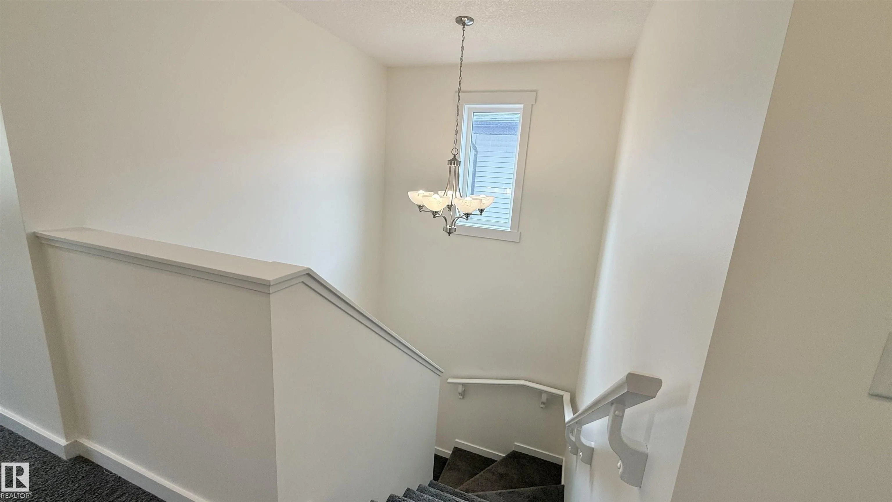3962 CLAXTON Loop