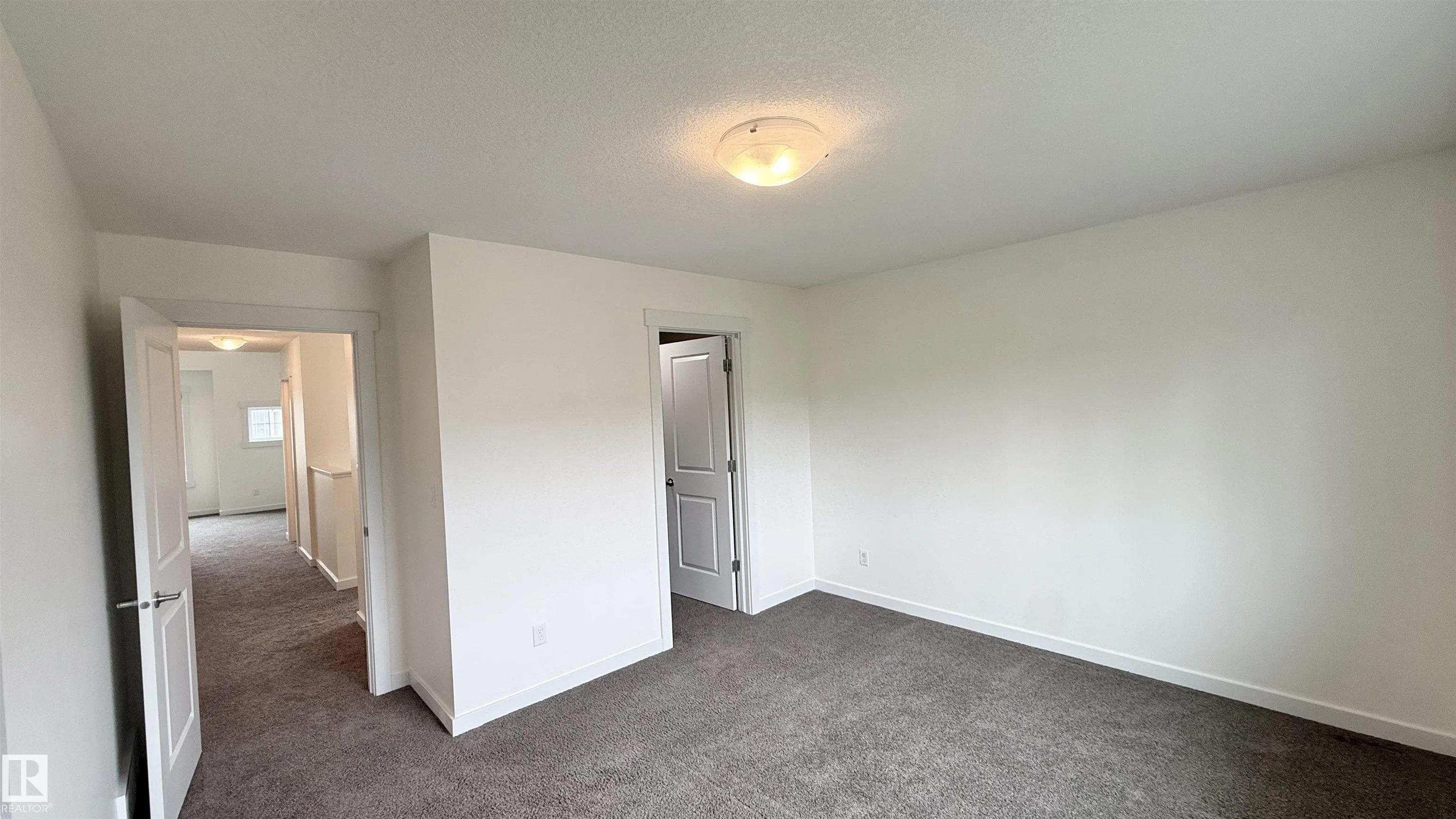 3962 CLAXTON Loop