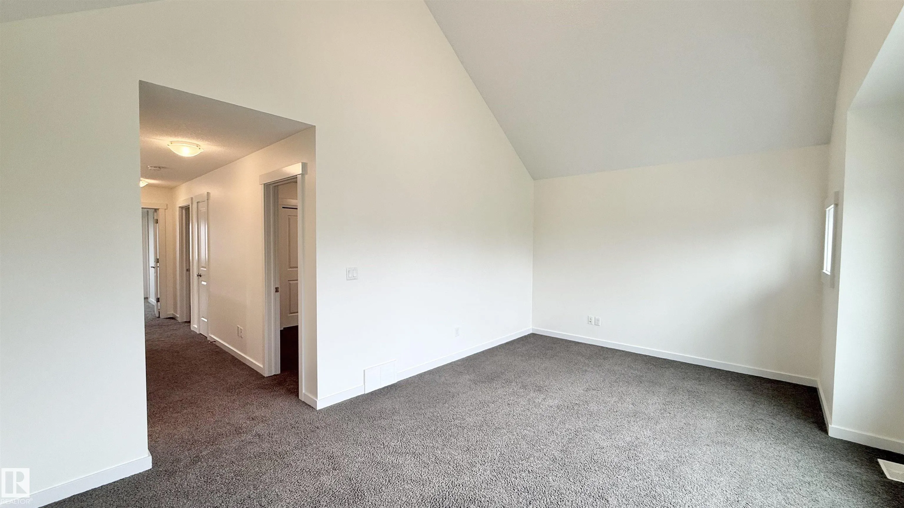 3962 CLAXTON Loop