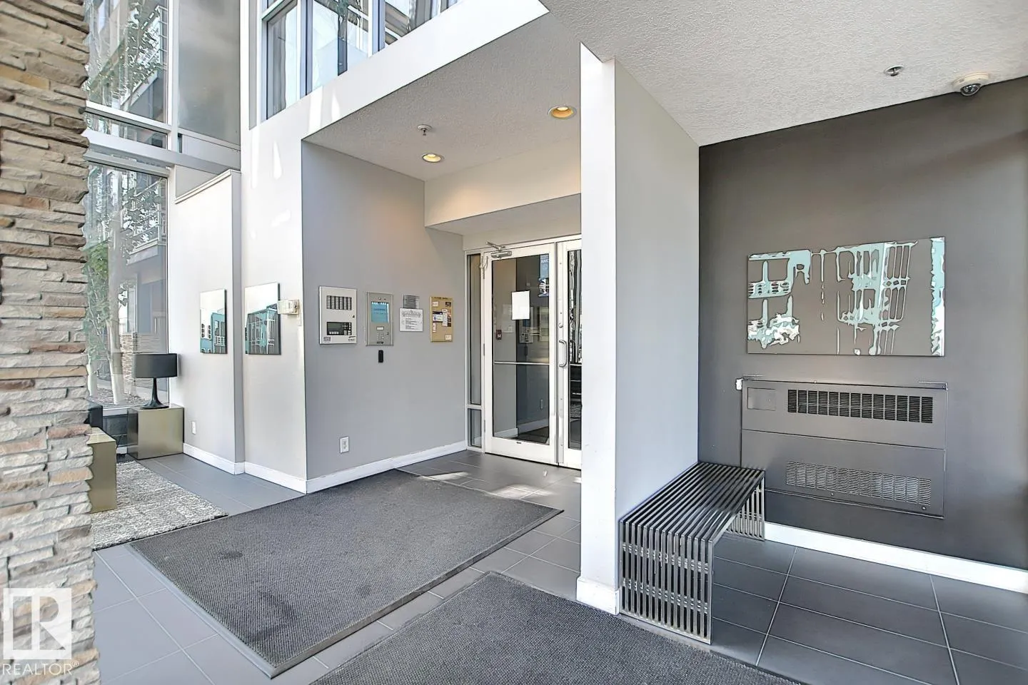 2584 ANDERSON Way