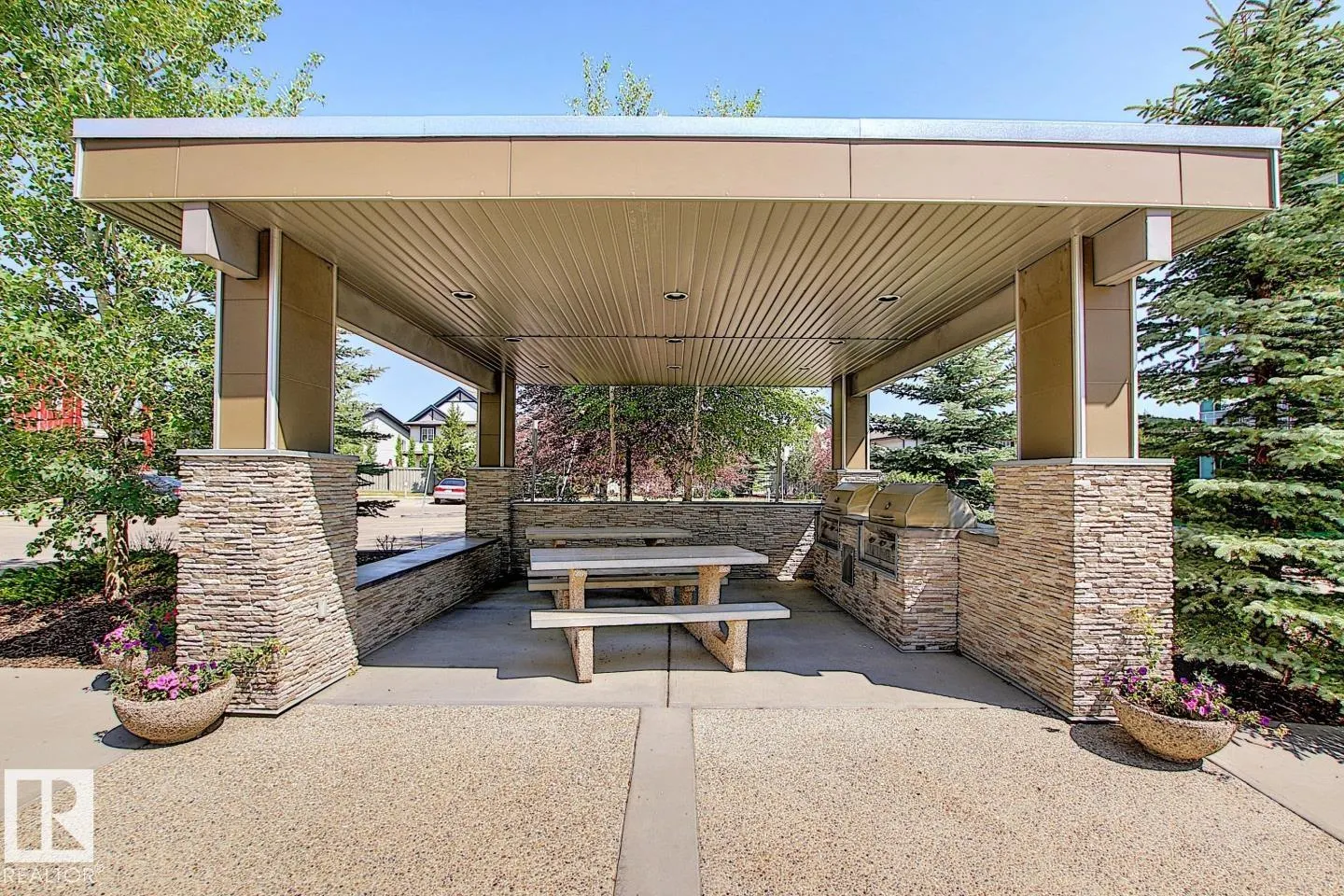 2584 ANDERSON Way