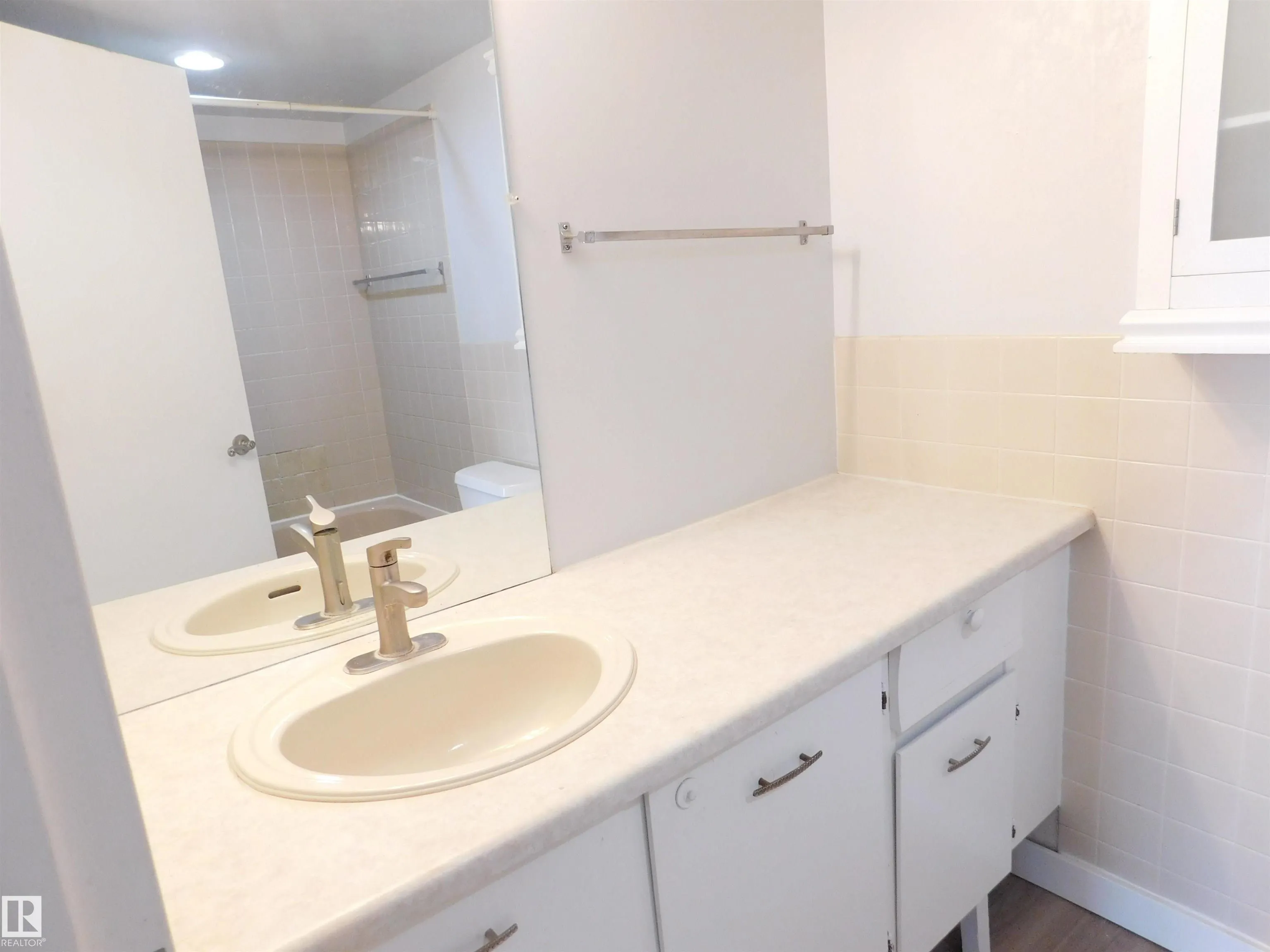 13910 STONY PLAIN Road