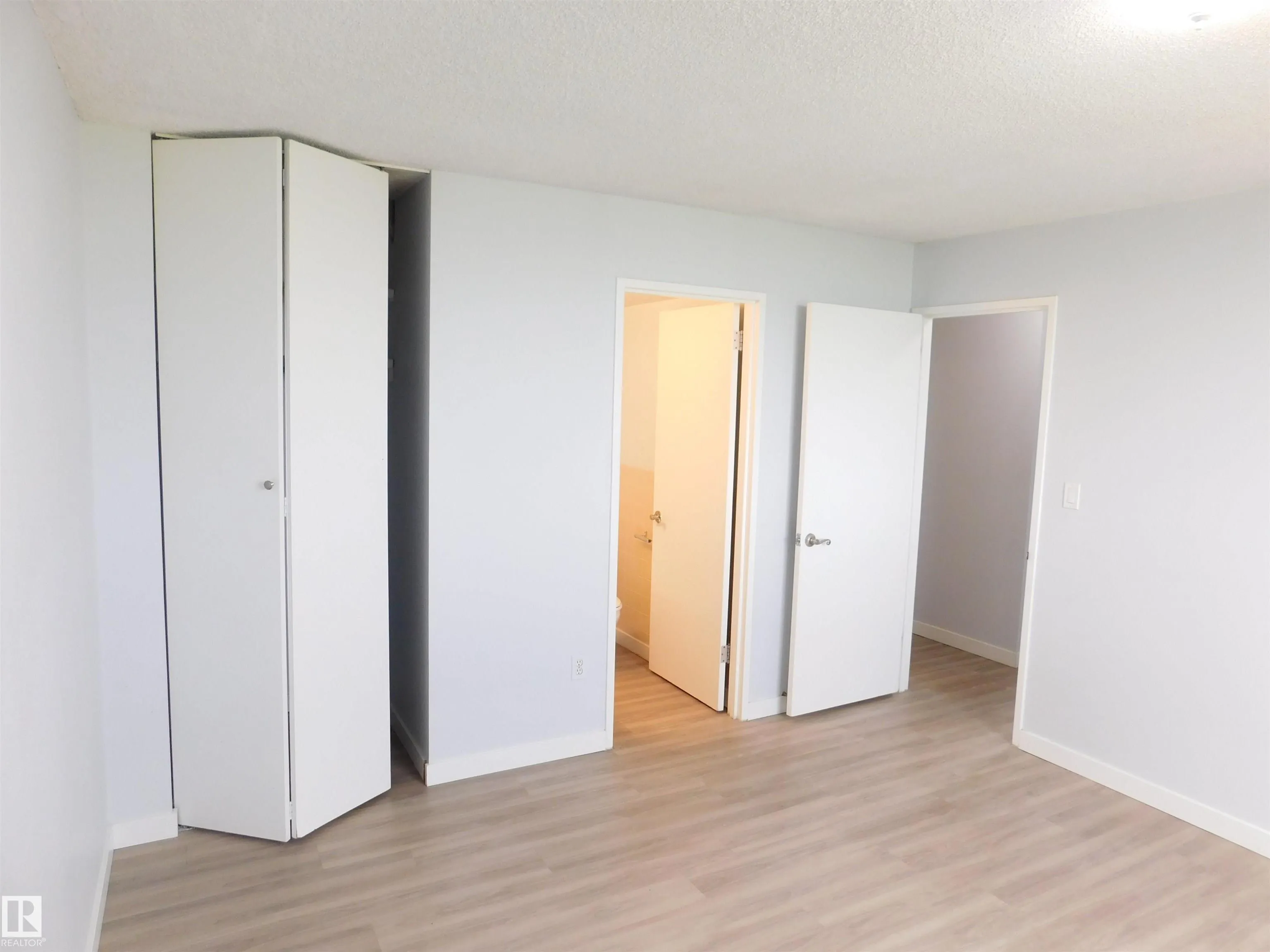 13910 STONY PLAIN Road