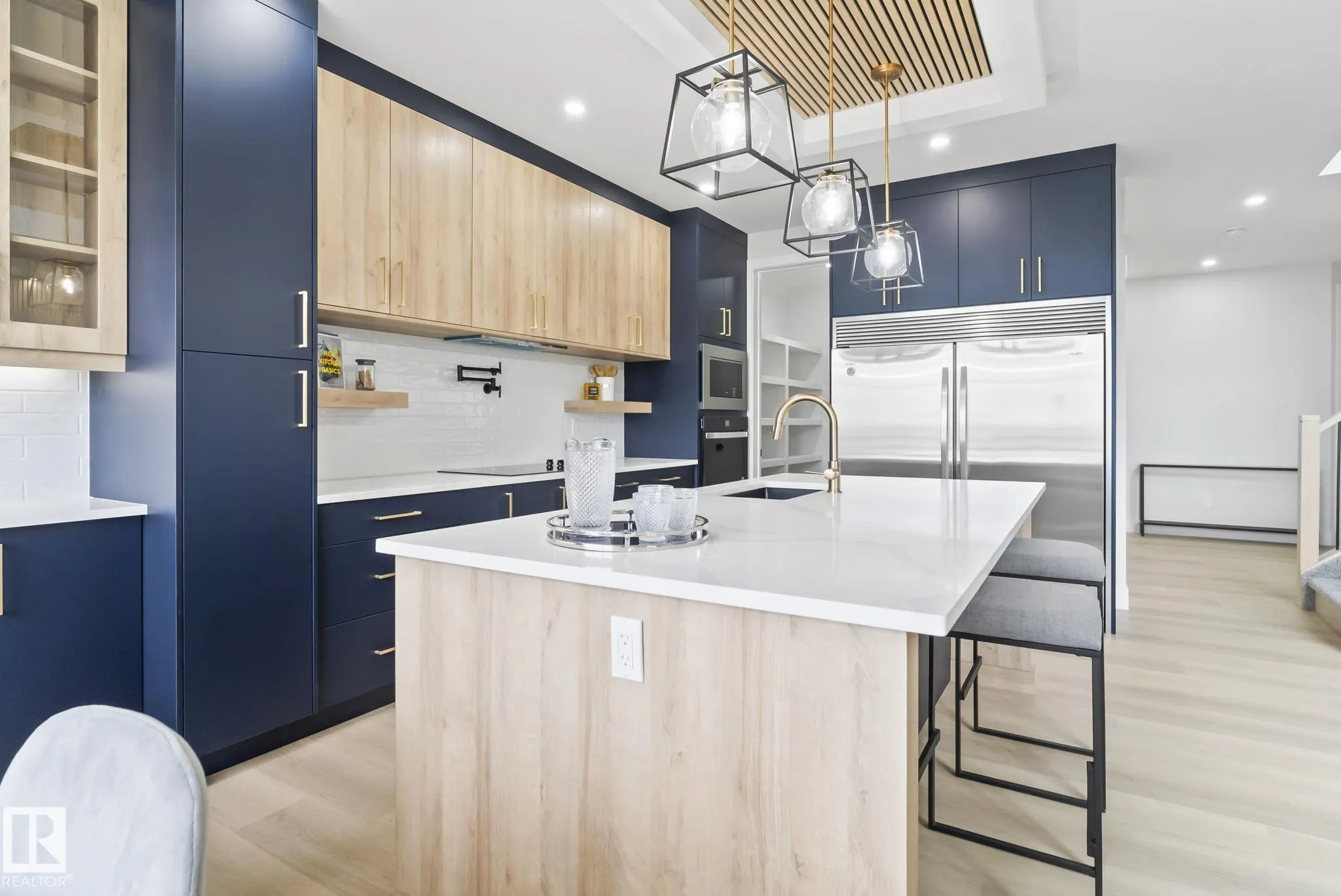 220 Wyatt Ridge